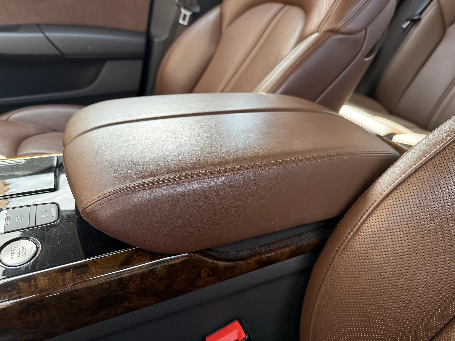 Interiörbild 2014 Audi A8 4.0 TFSI (39)