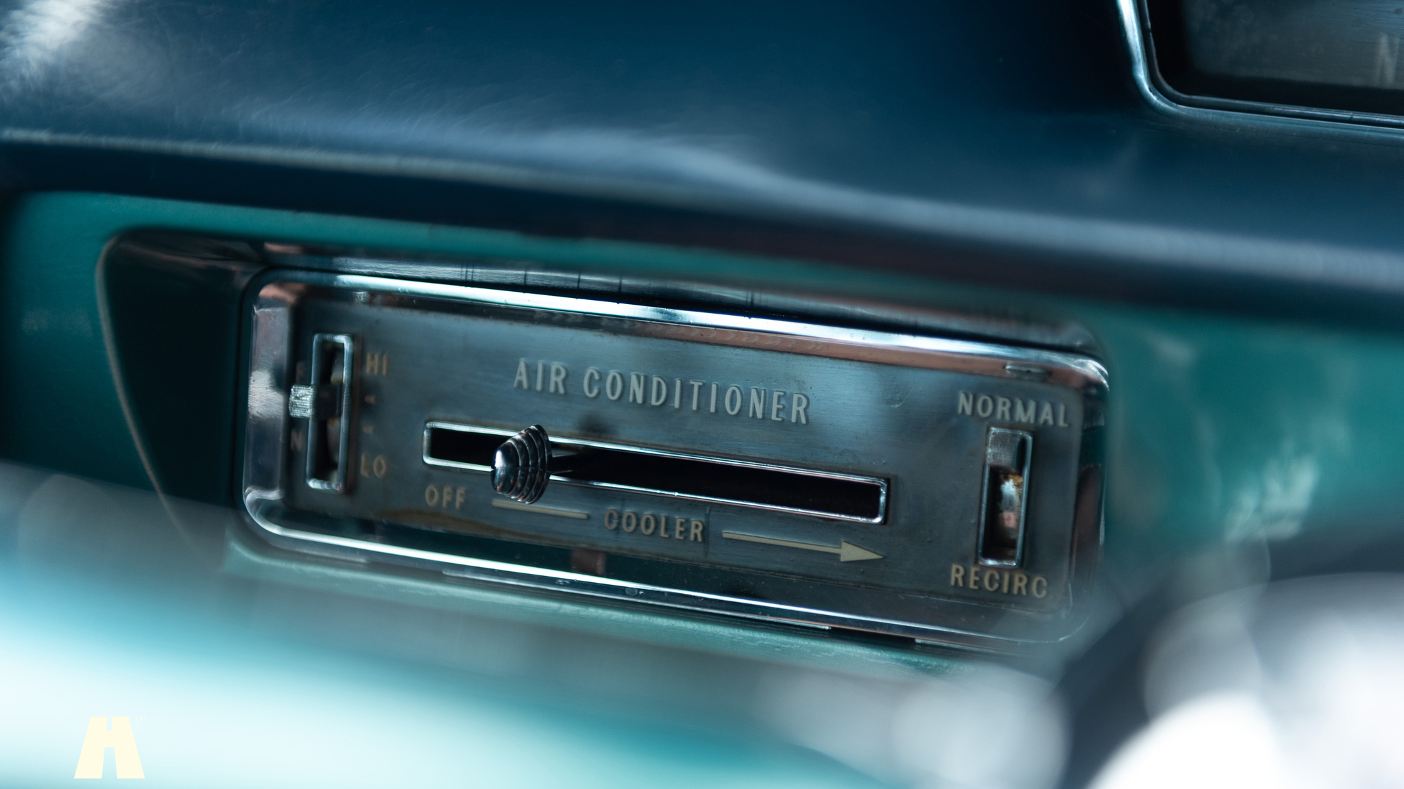 Interior image of 1959 Cadillac Coupé de Ville 6.4 V8