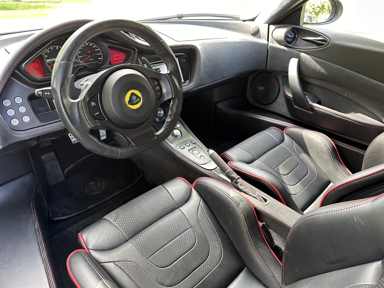 Interiörbild 2015 Lotus Evora S