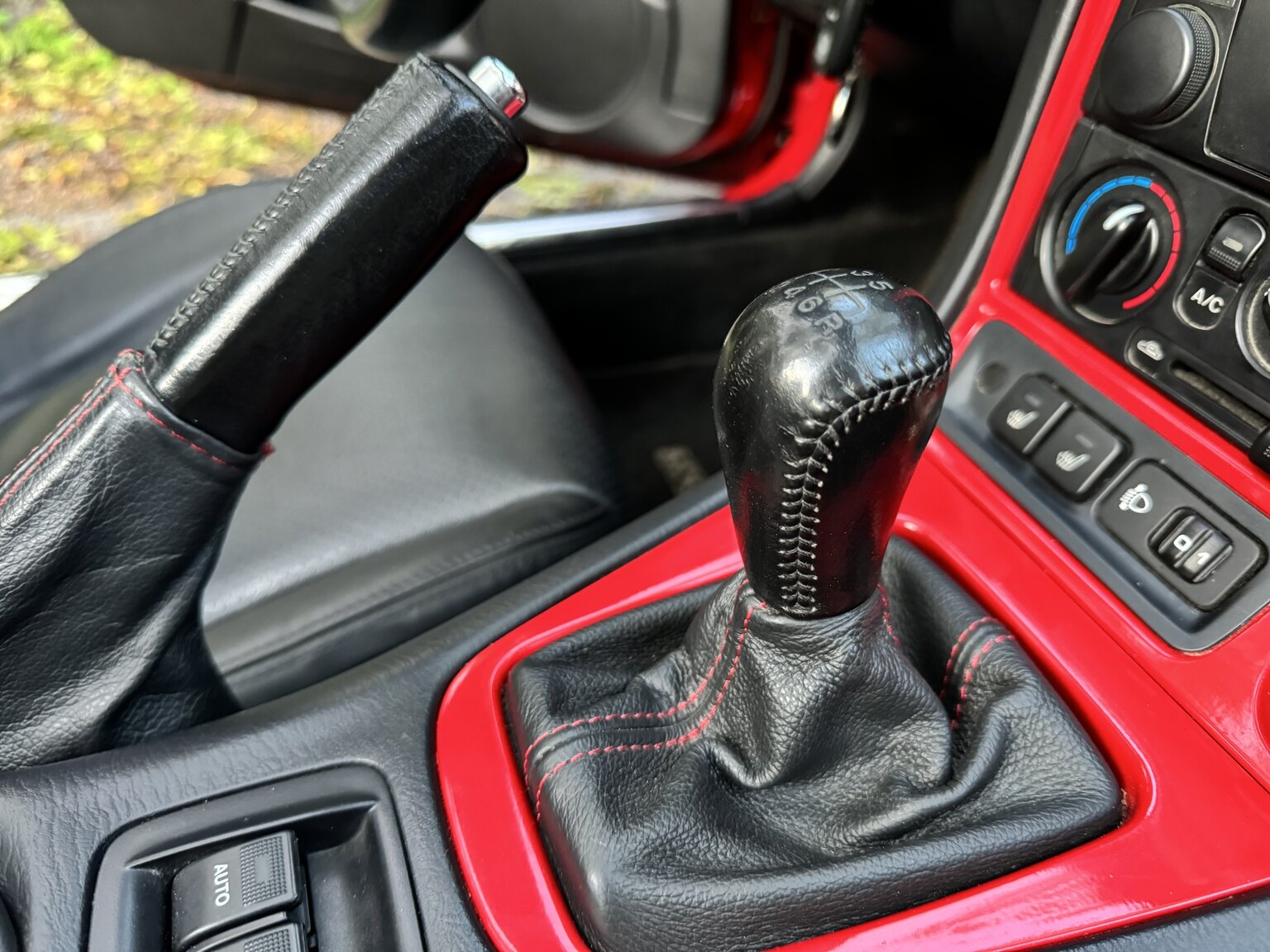 Interior image of 2004 Mazda MX-5