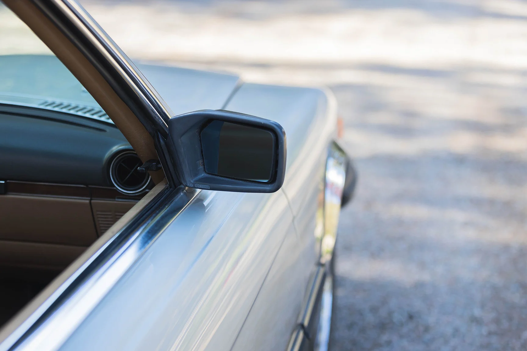 Exteriörbild på 1980 Mercedes-Benz 450 SL  (31)