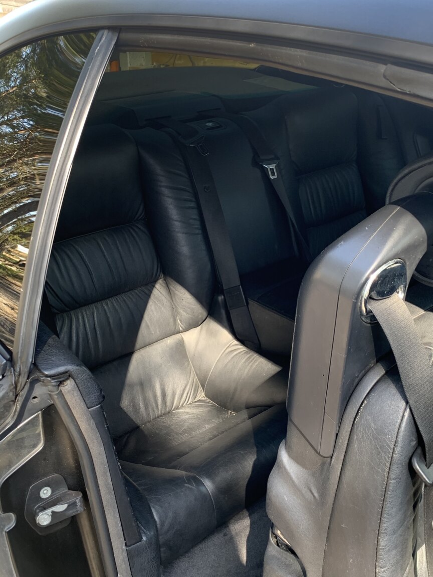 Interior image of 1995 BMW 840i (10)