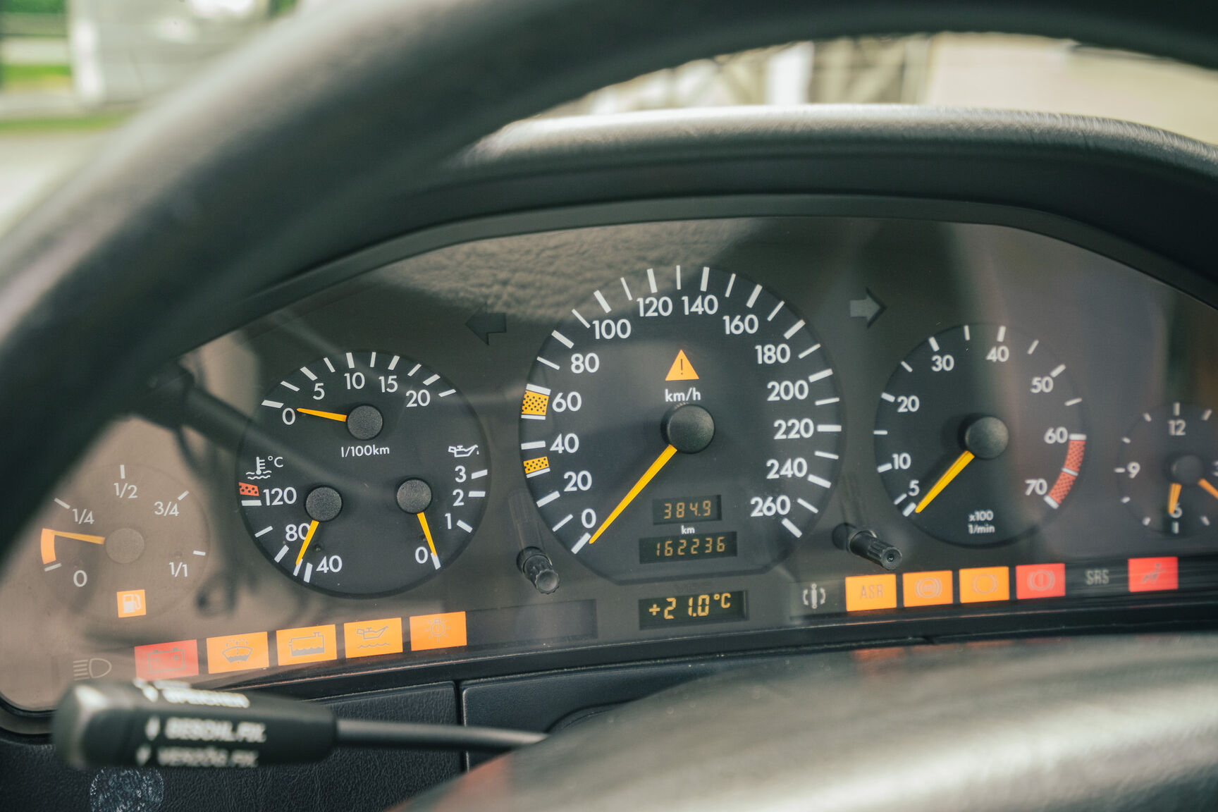 Innenraumfoto von 1992 Mercedes-Benz 500 SE (31)