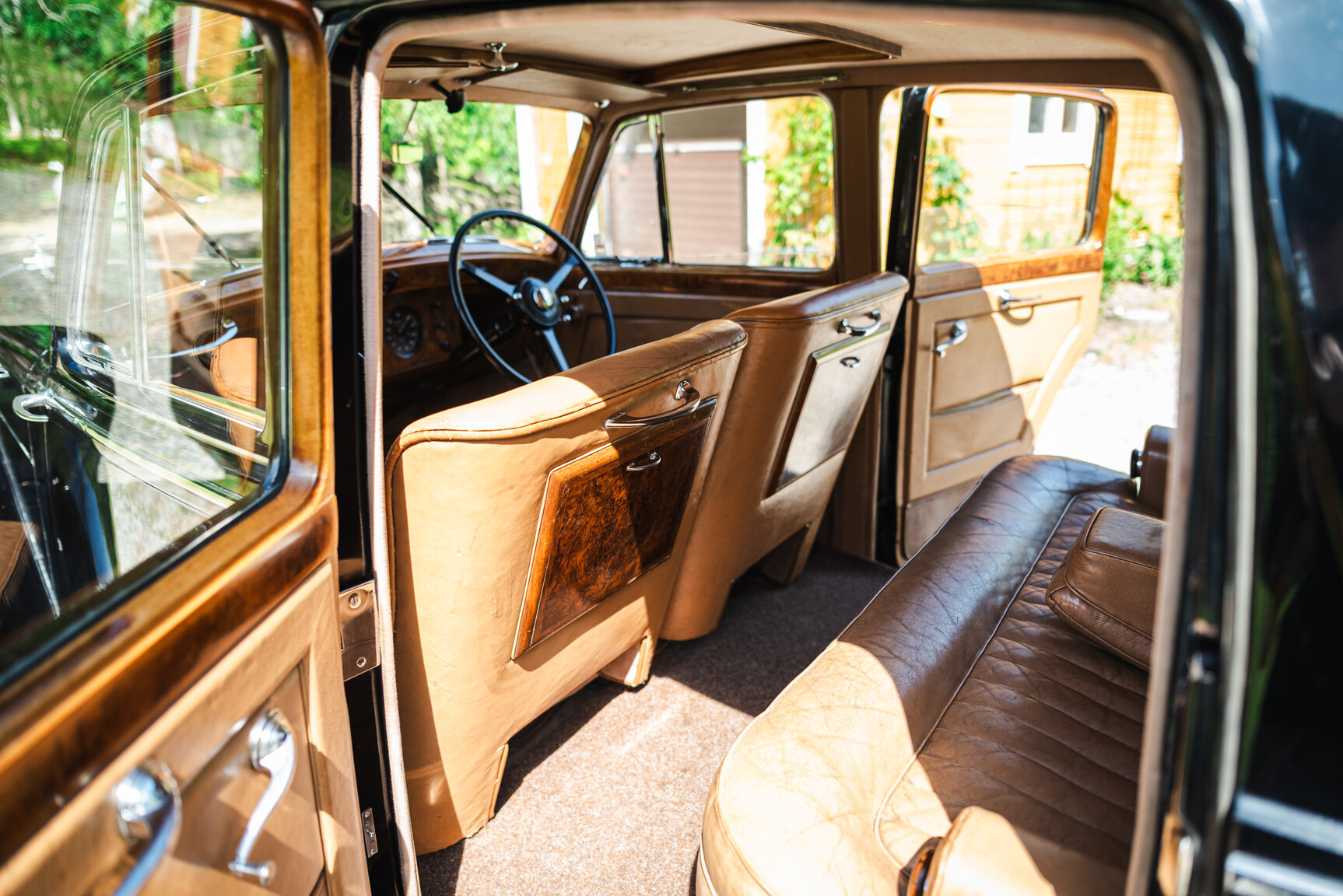 Interior image of 1950 Bentley 4 1/4 Litre