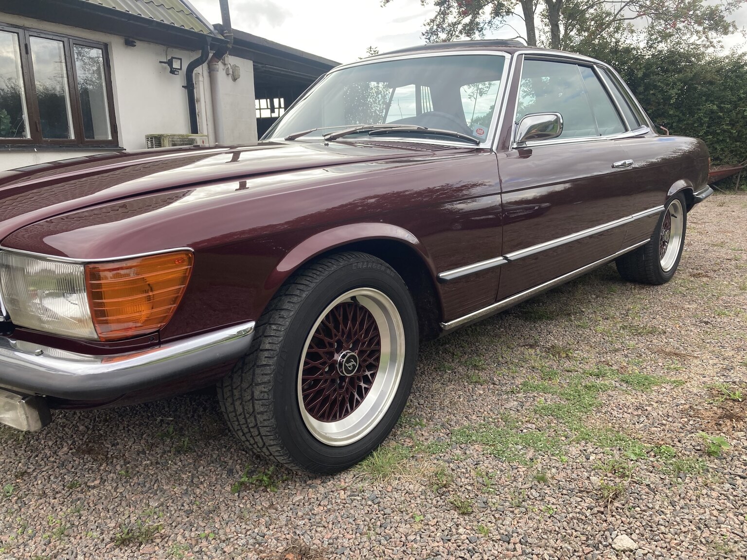 Exteriörbild på 1973 Mercedes-Benz 450 SLC
