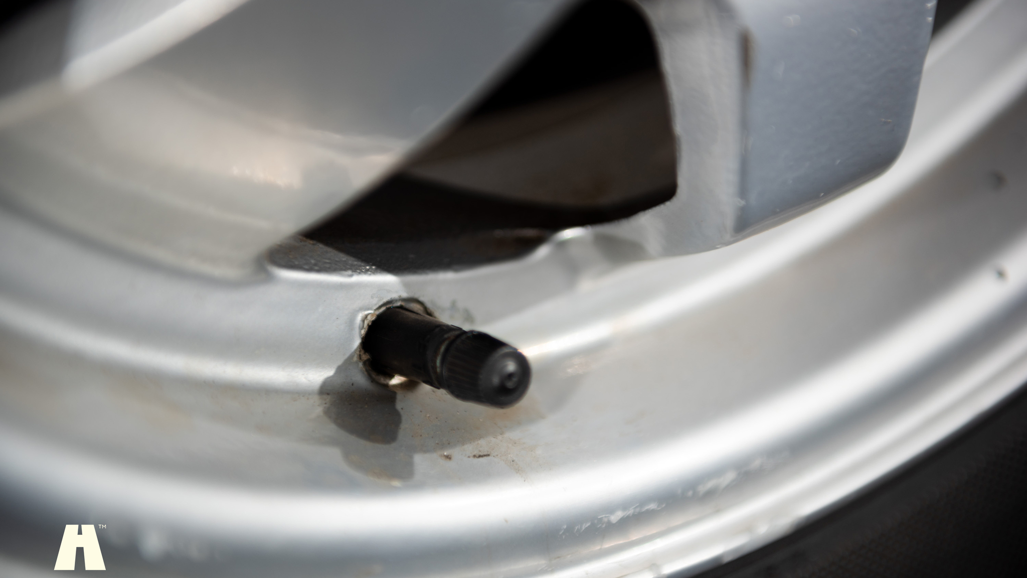 Exteriörbild på 1981 Porsche 924 (53)