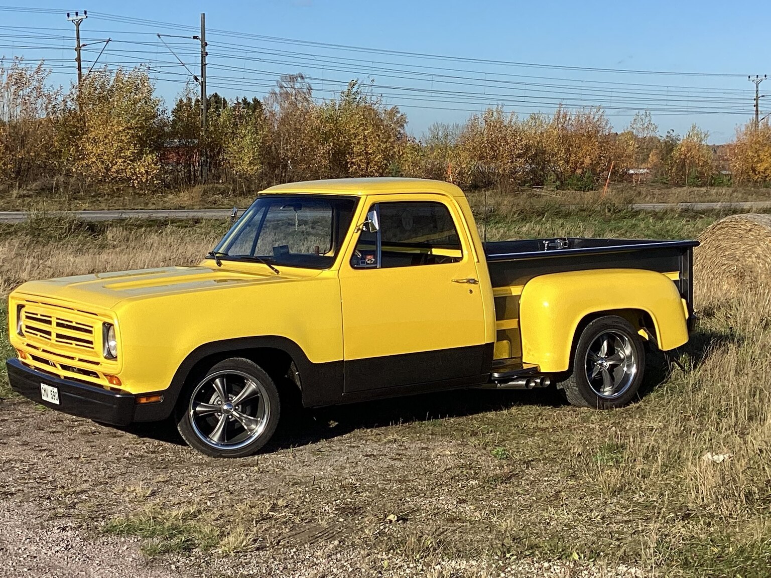 Exterior image of 1971 Dodge D100