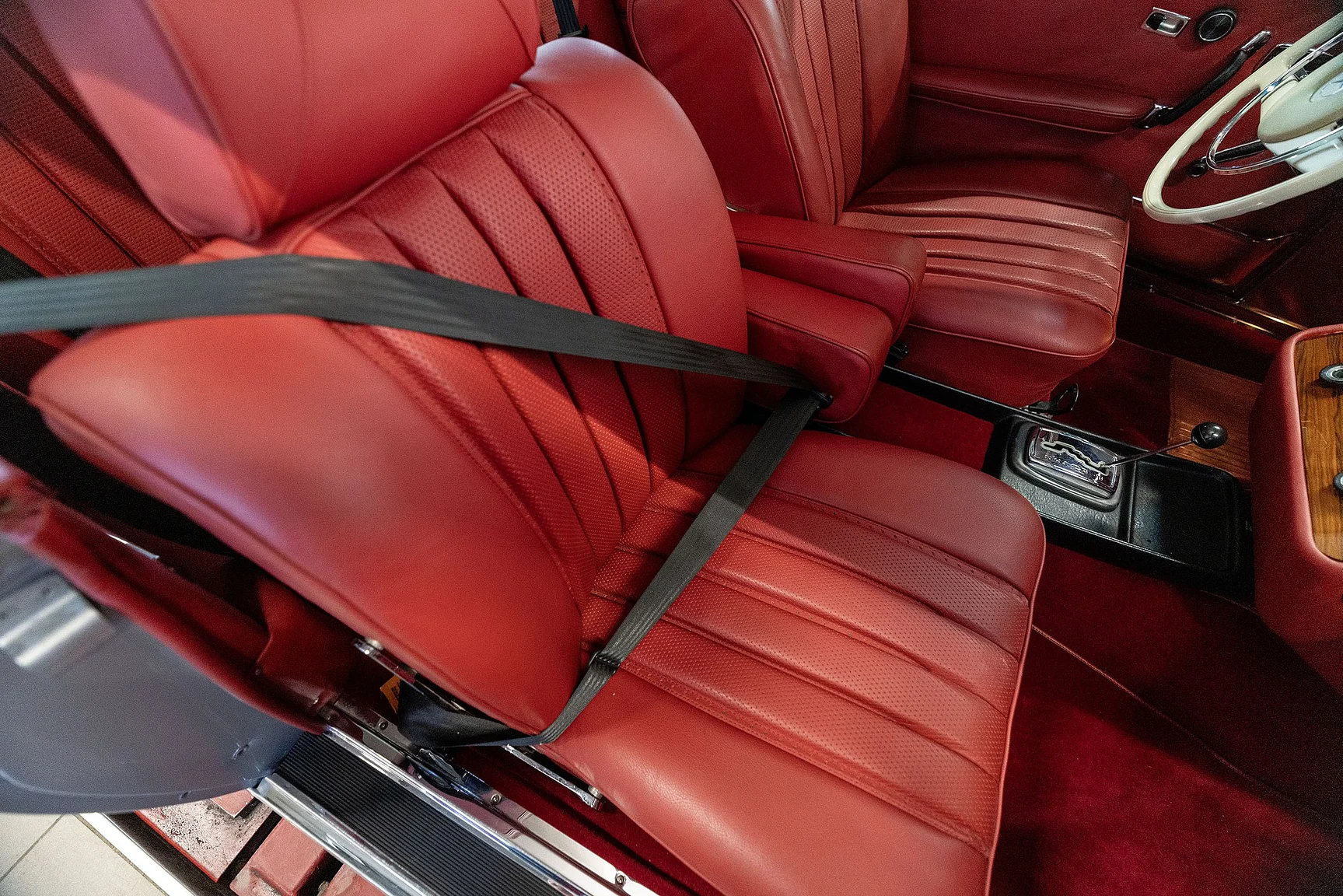 Innenraumfoto von 1970 Mercedes-Benz  280 SE 3.5 Coupé (13)