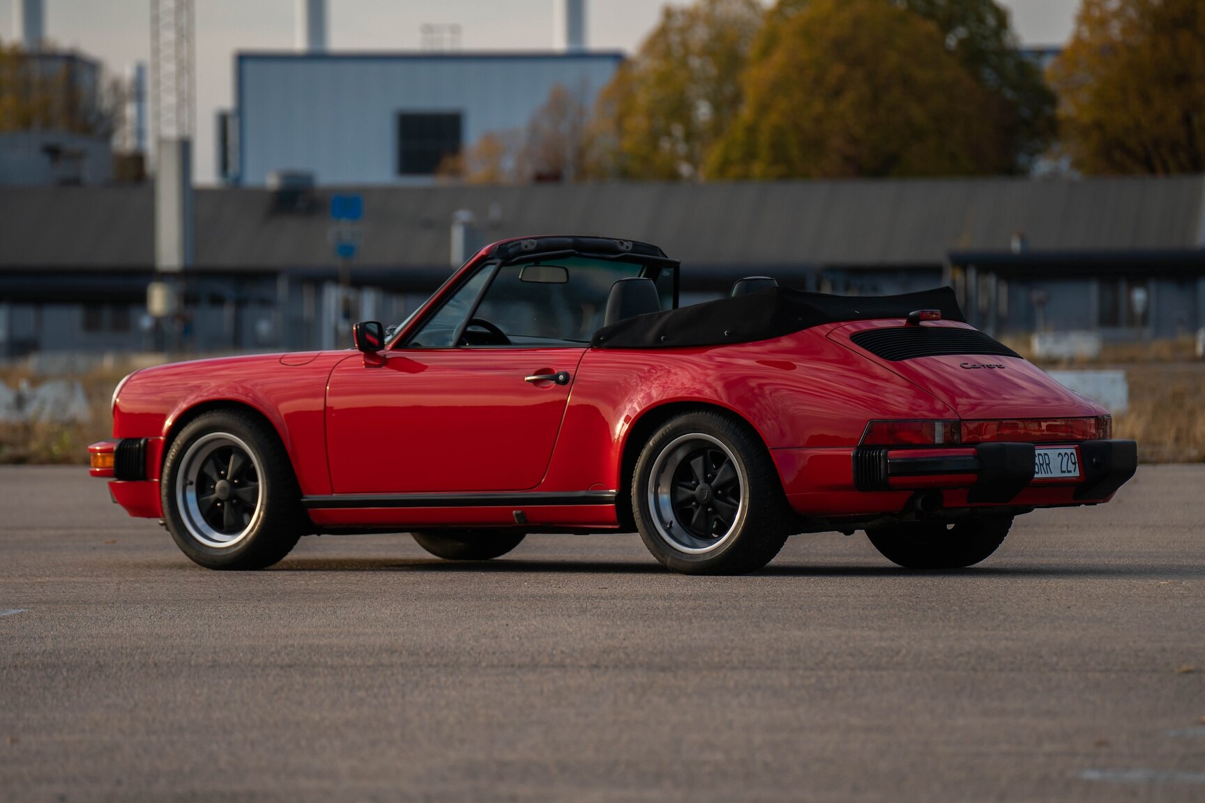 Aussenfoto 1987 Porsche 911 Carrera Cab 3.2