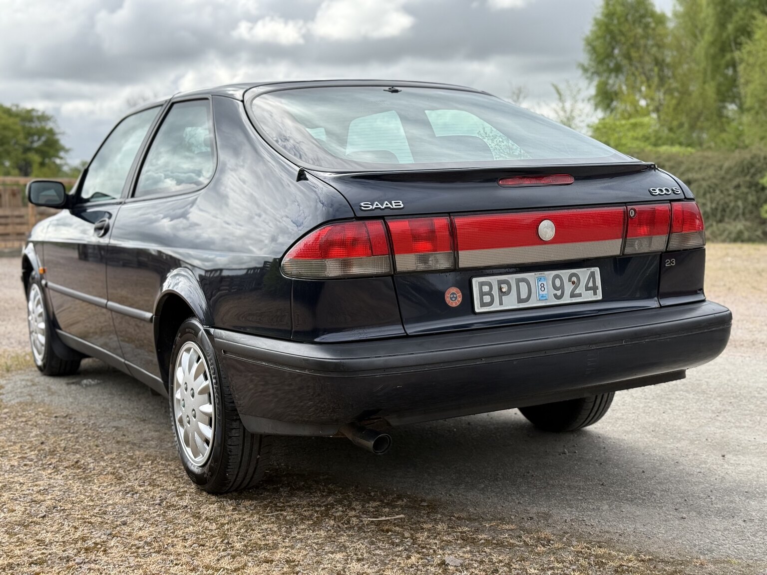 Exterior image of 1997 SAAB 900