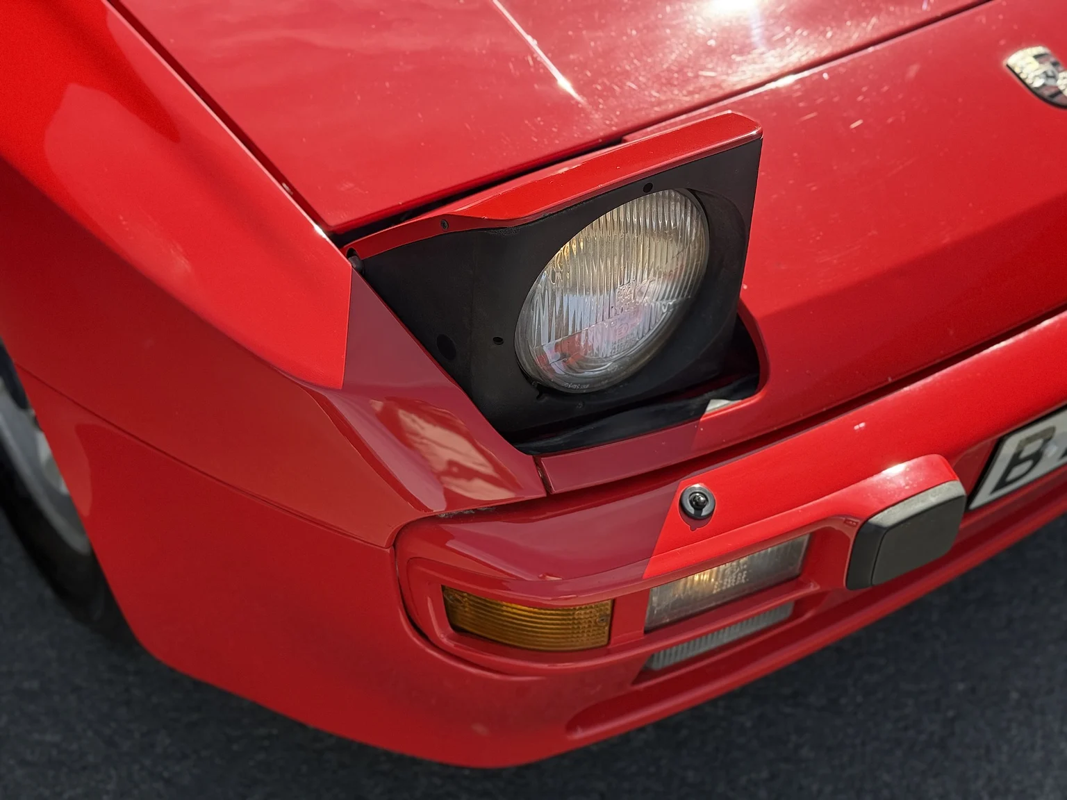 Exteriörbild på 1984 Porsche 944 Targa (50)