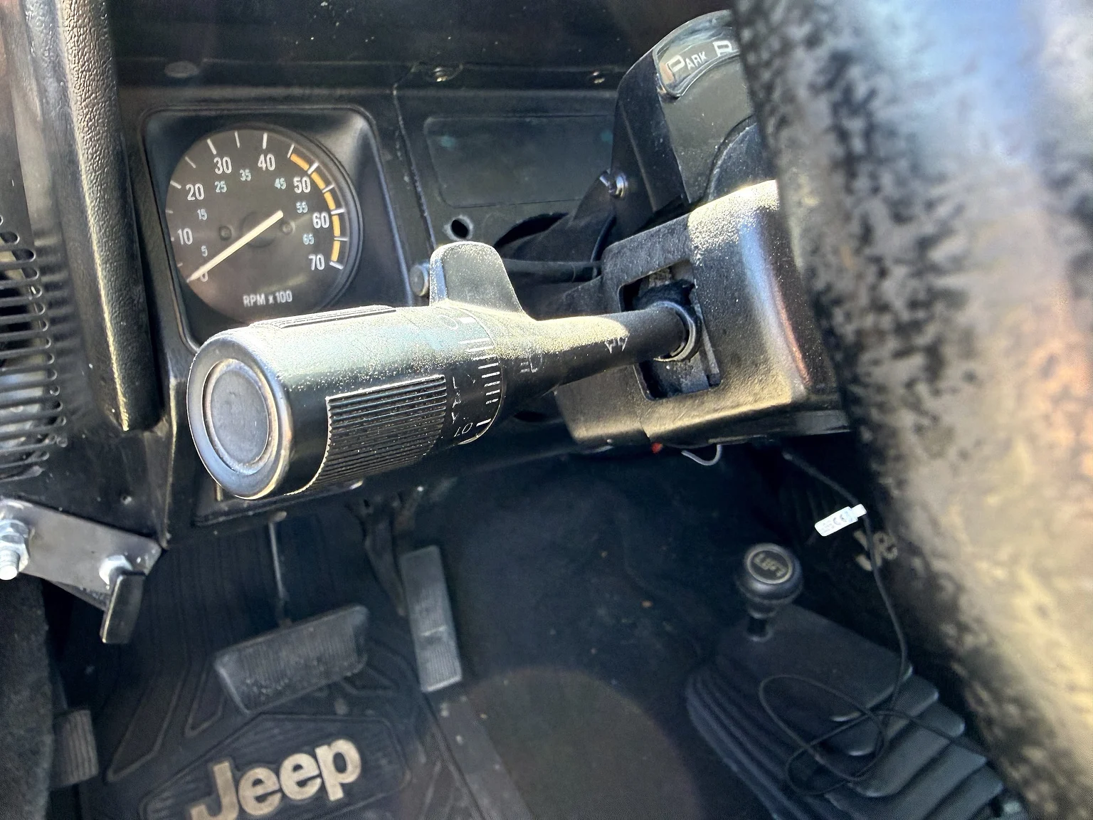 Aussenfoto 1990 Jeep Wrangler Islander (16)