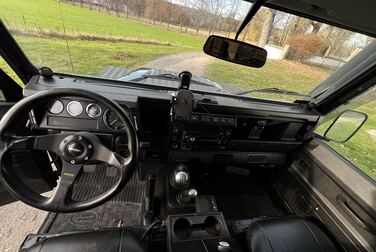 Interior image of 2002 Land Rover Defender 90 2.5 Td5