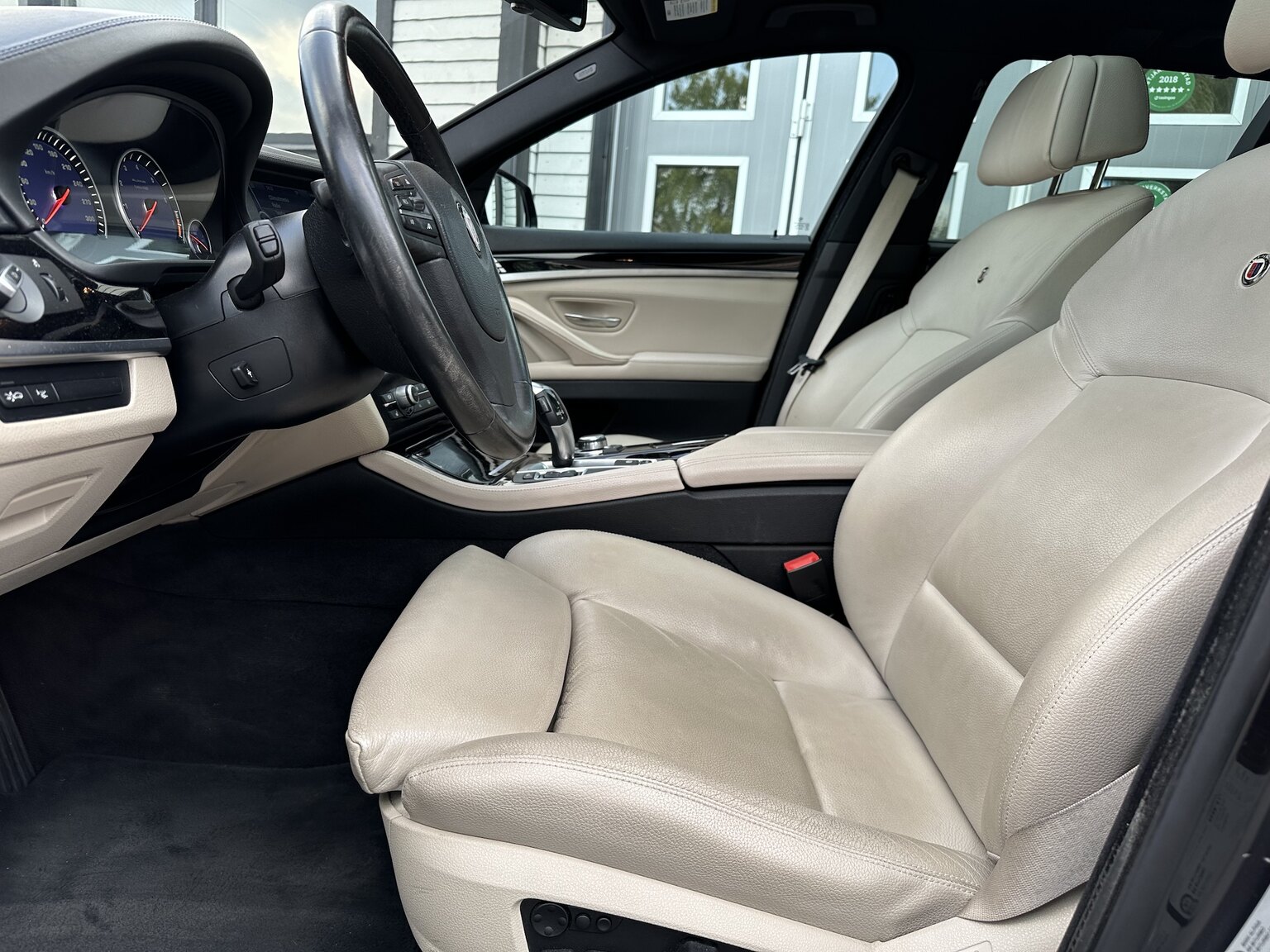 Interiörbild 2011 ALPINA B5 Bi-Turbo Touring Switch-Tronic