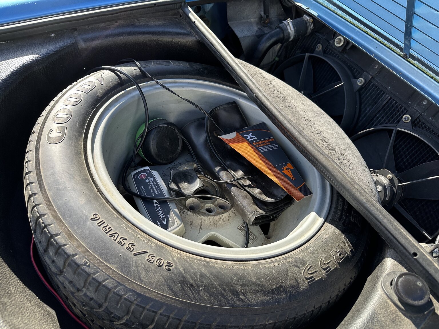 Image of 1986 Ferrari 328 GTS mechanics