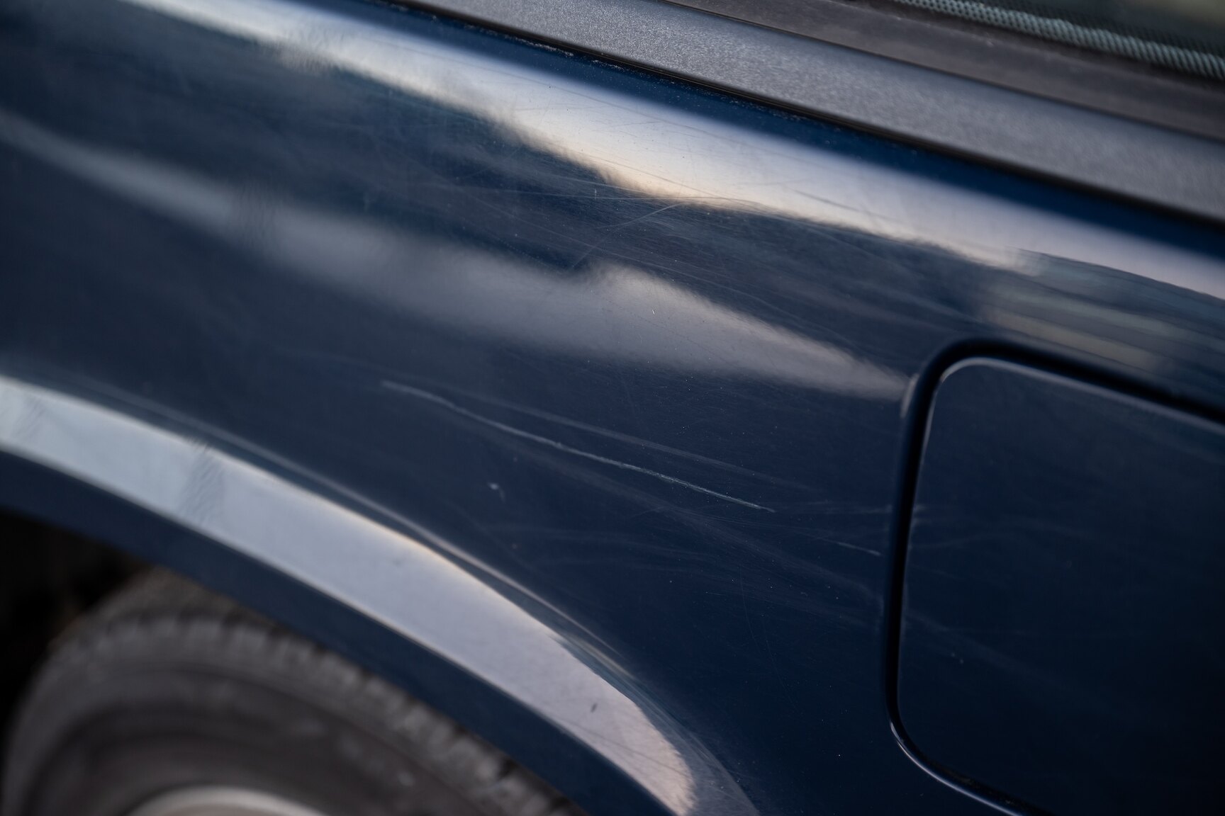 Exterior image of 1998 Volvo 940 Turbo