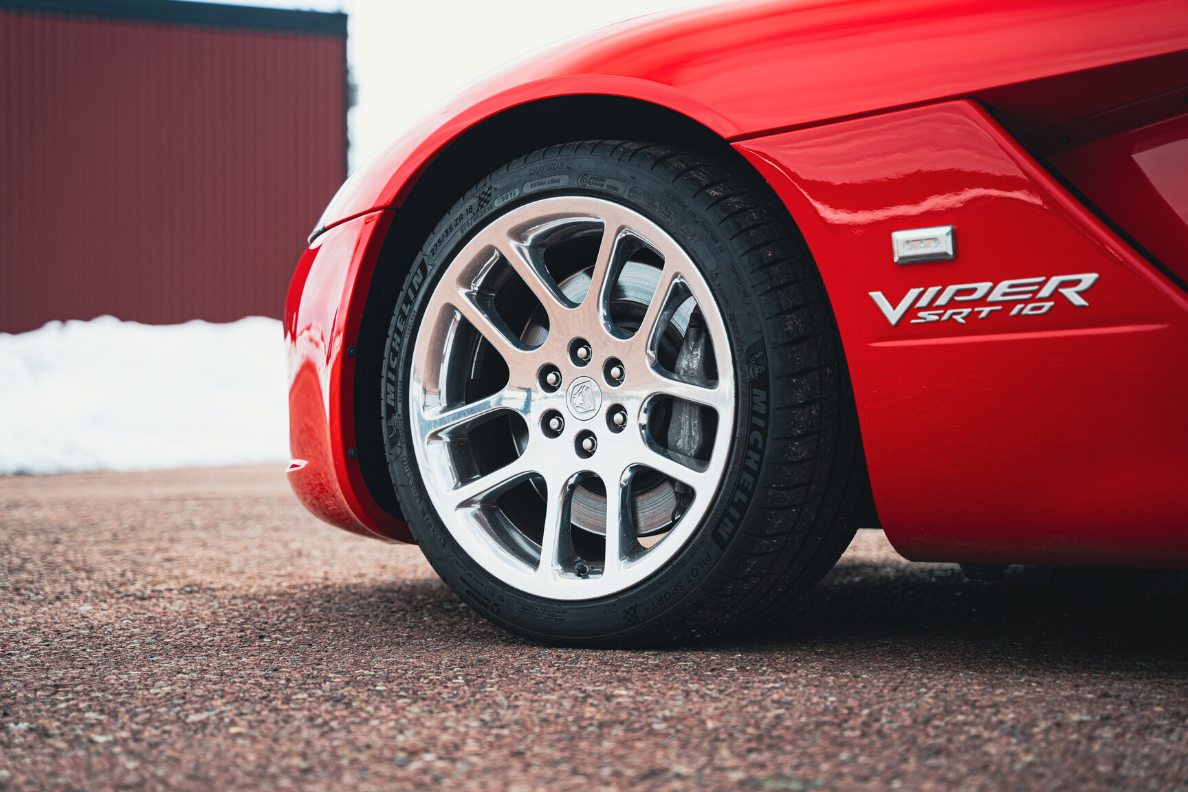 Exteriörbild på 2003 Dodge Viper SRT-10