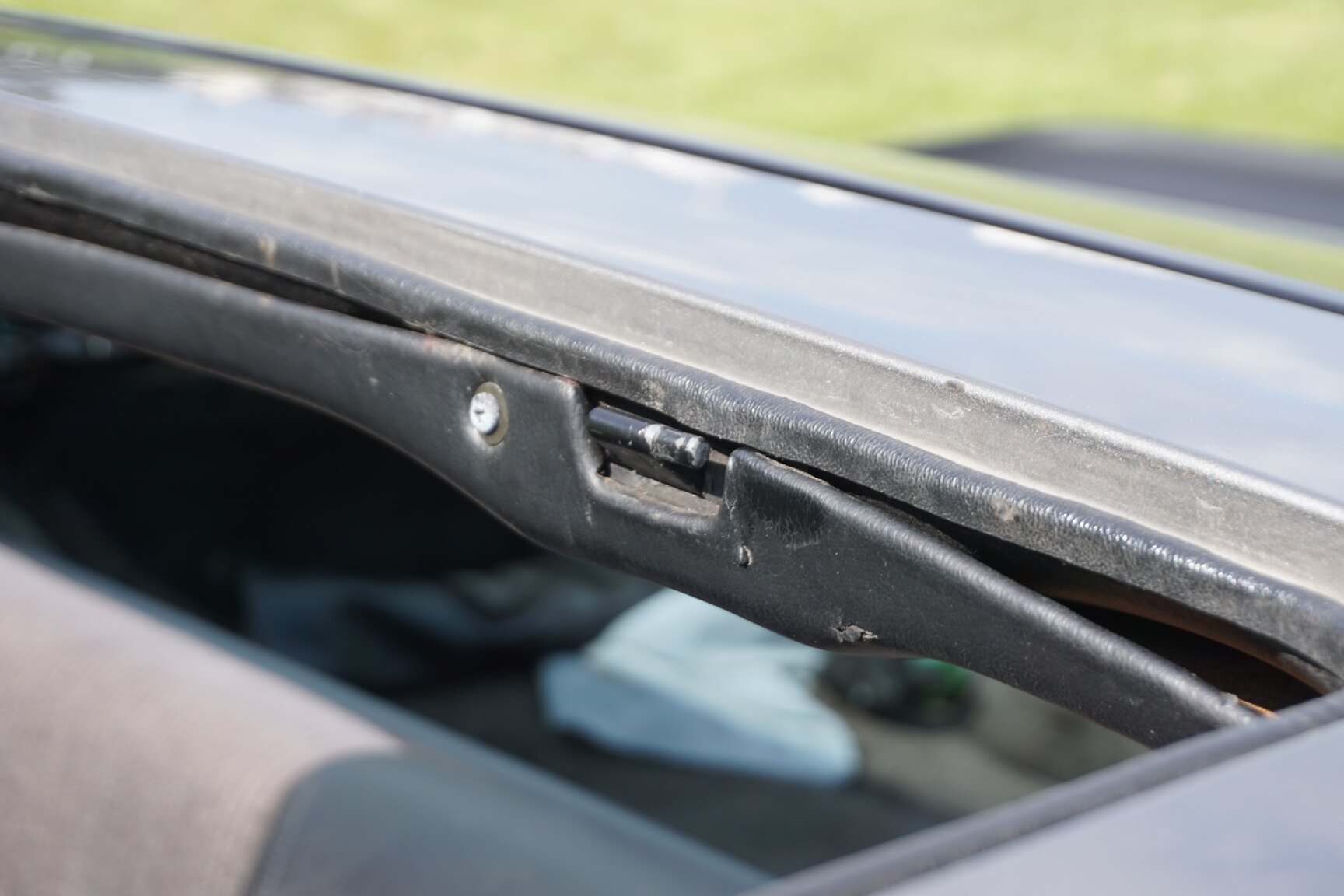 Exterior image of 1985 Porsche 944 "NO RESERVE AUCTION"