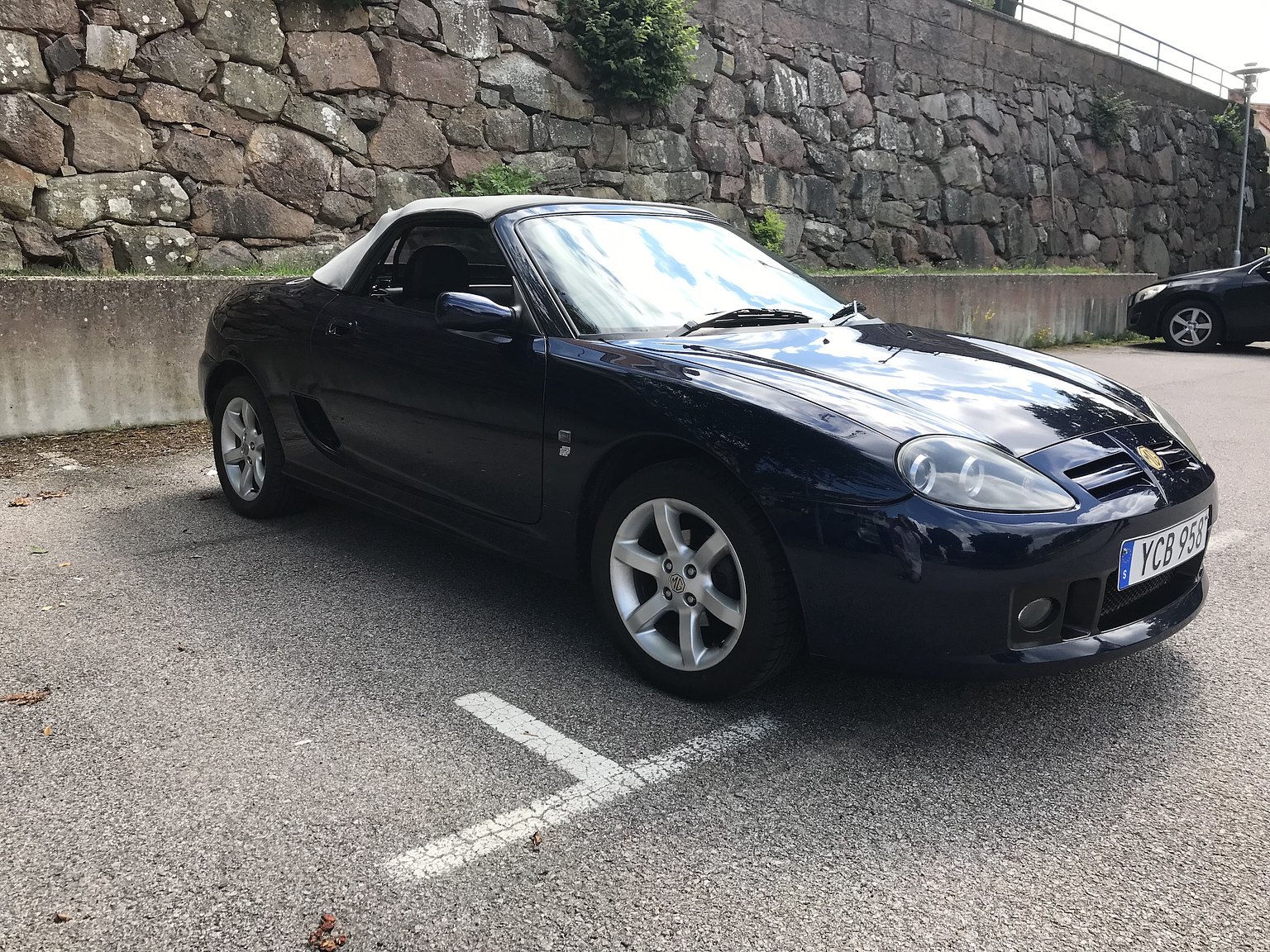 Exterior image of 2003 MG TF 135 1.8