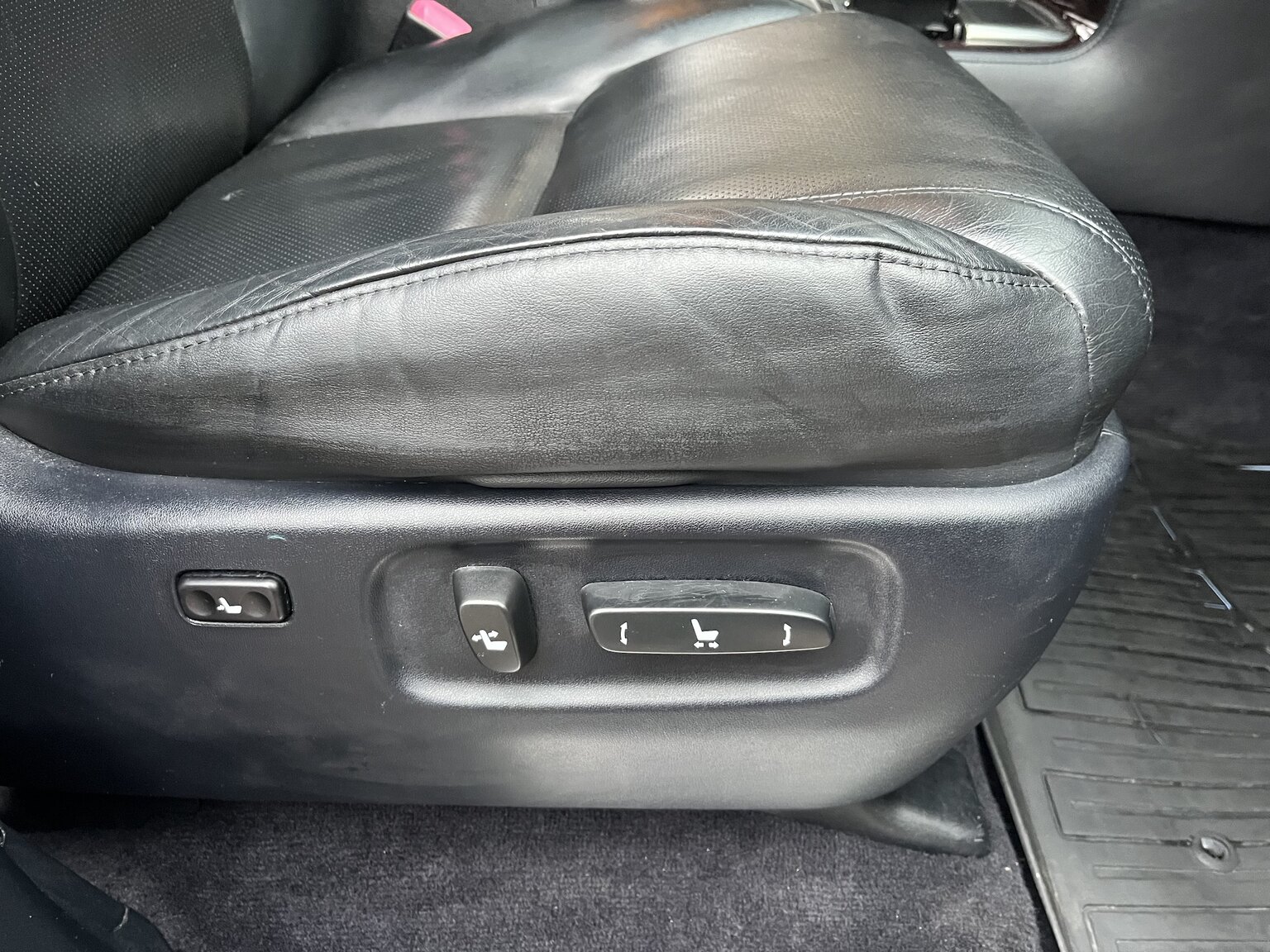 Interior image of 2011 Lexus LX570