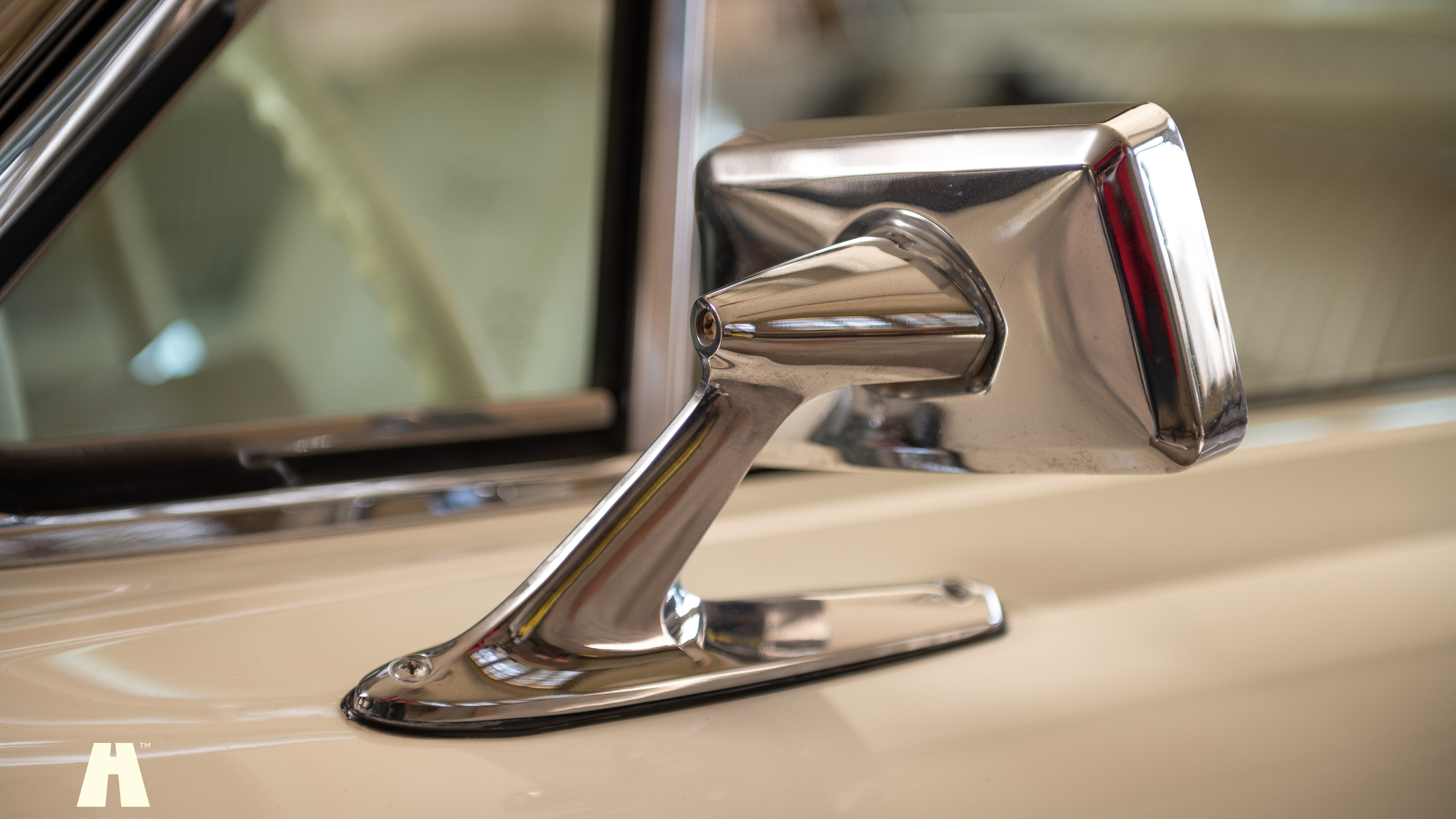 Exterior image of 1964 Ford Thunderbird 6.4 HT (49)