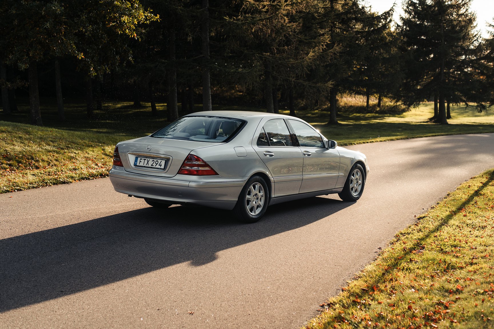 Exteriörbild på 1999 Mercedes-Benz S 320