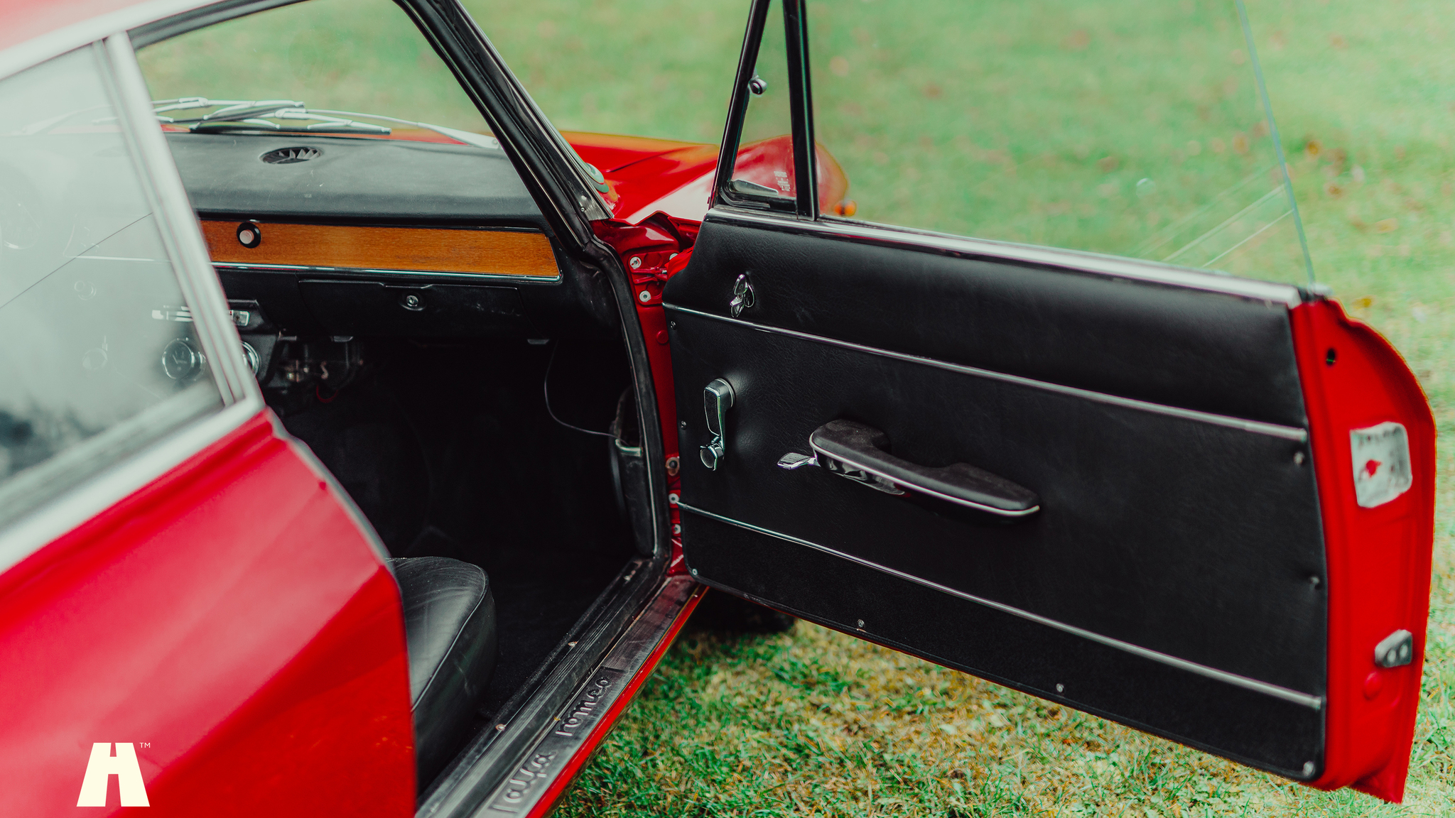 Interiörbild 1972 Alfa Romeo Giulia GT 1300 Junior
