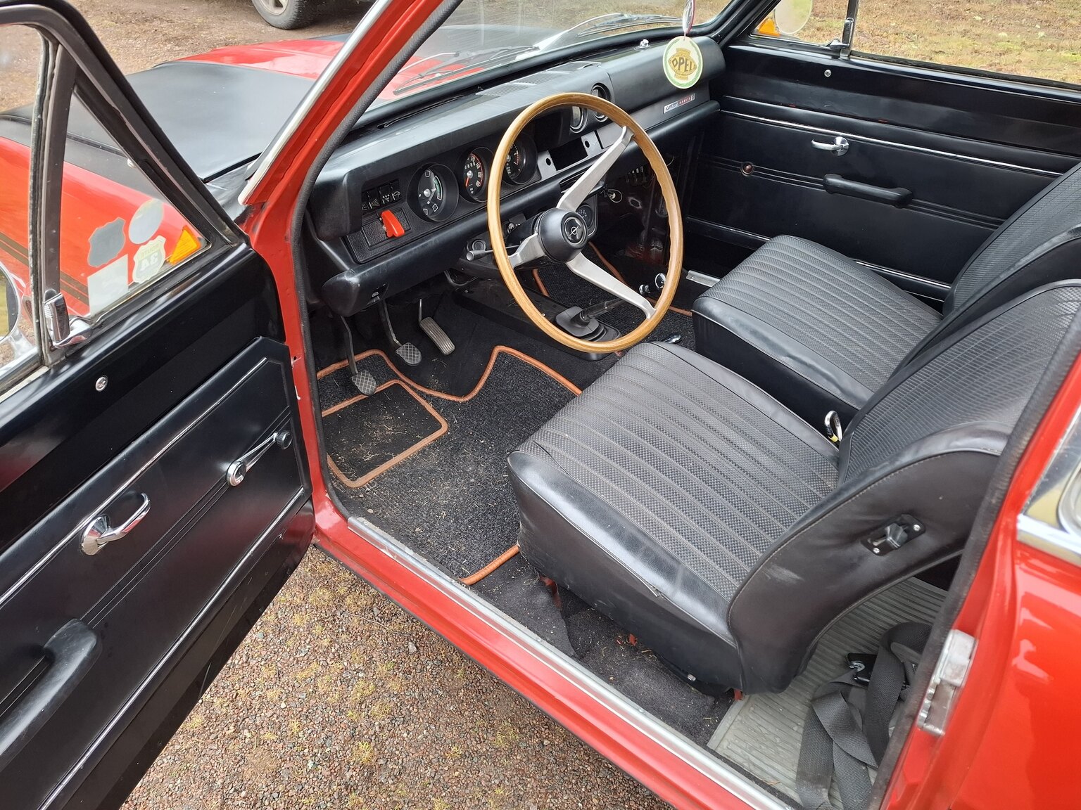 Interior image of 1969 Opel Kadett B rallye