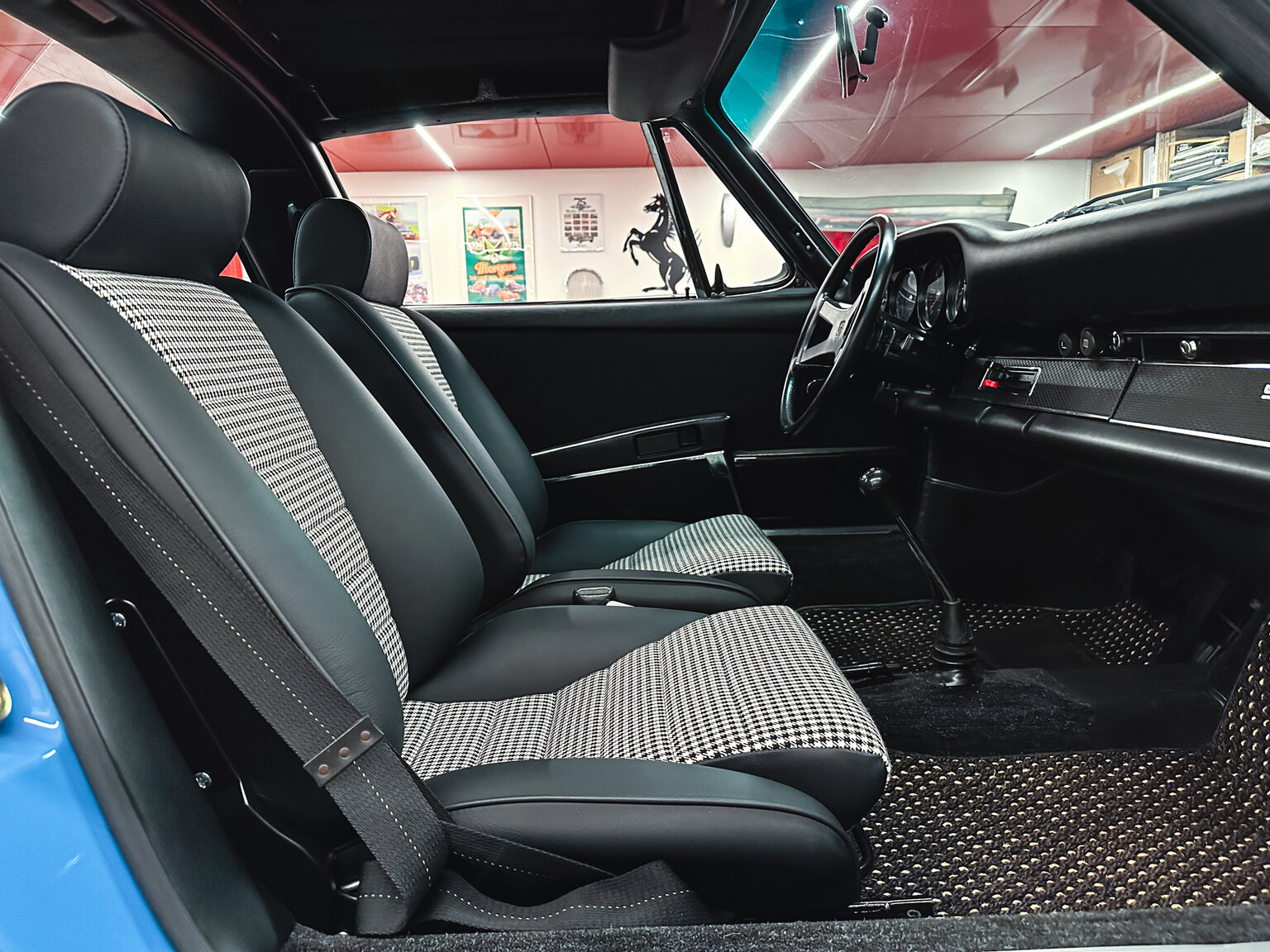 Interiörbild 1970 Porsche 911 E Targa