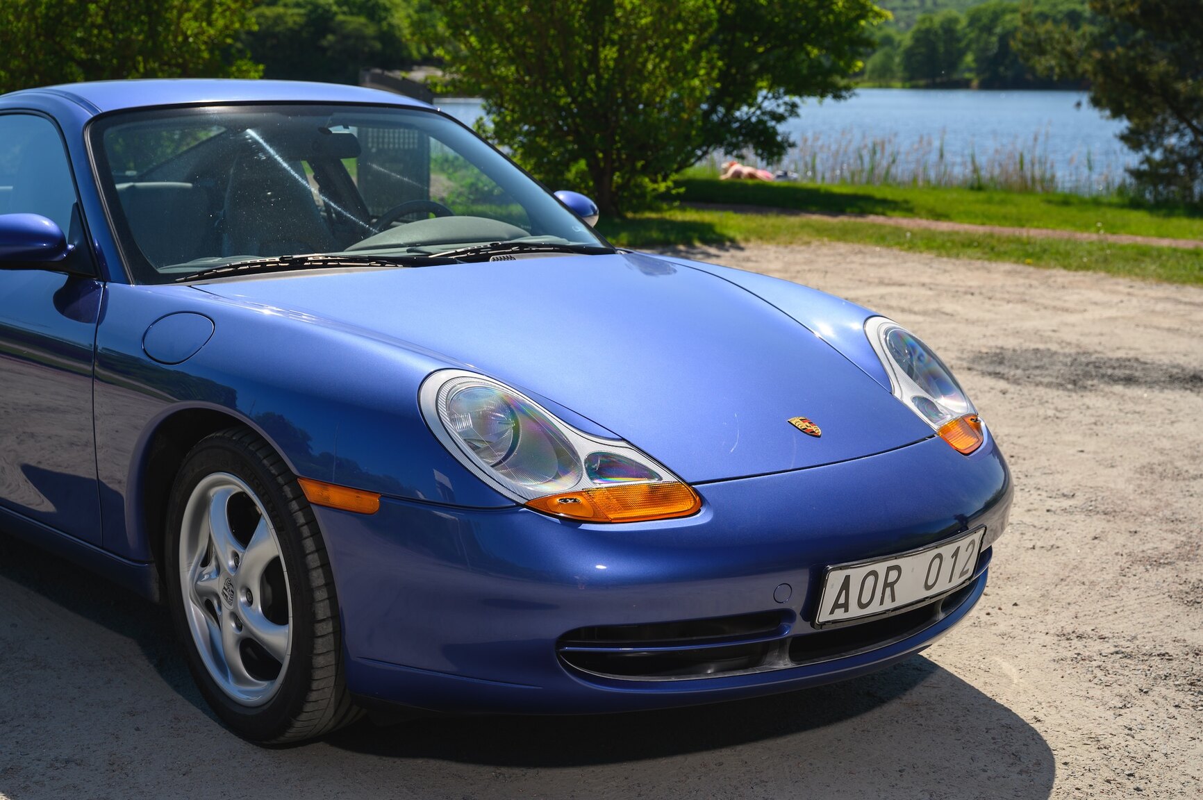 Exterior image of 1998 Porsche 911 Carrera Tiptronic (32)