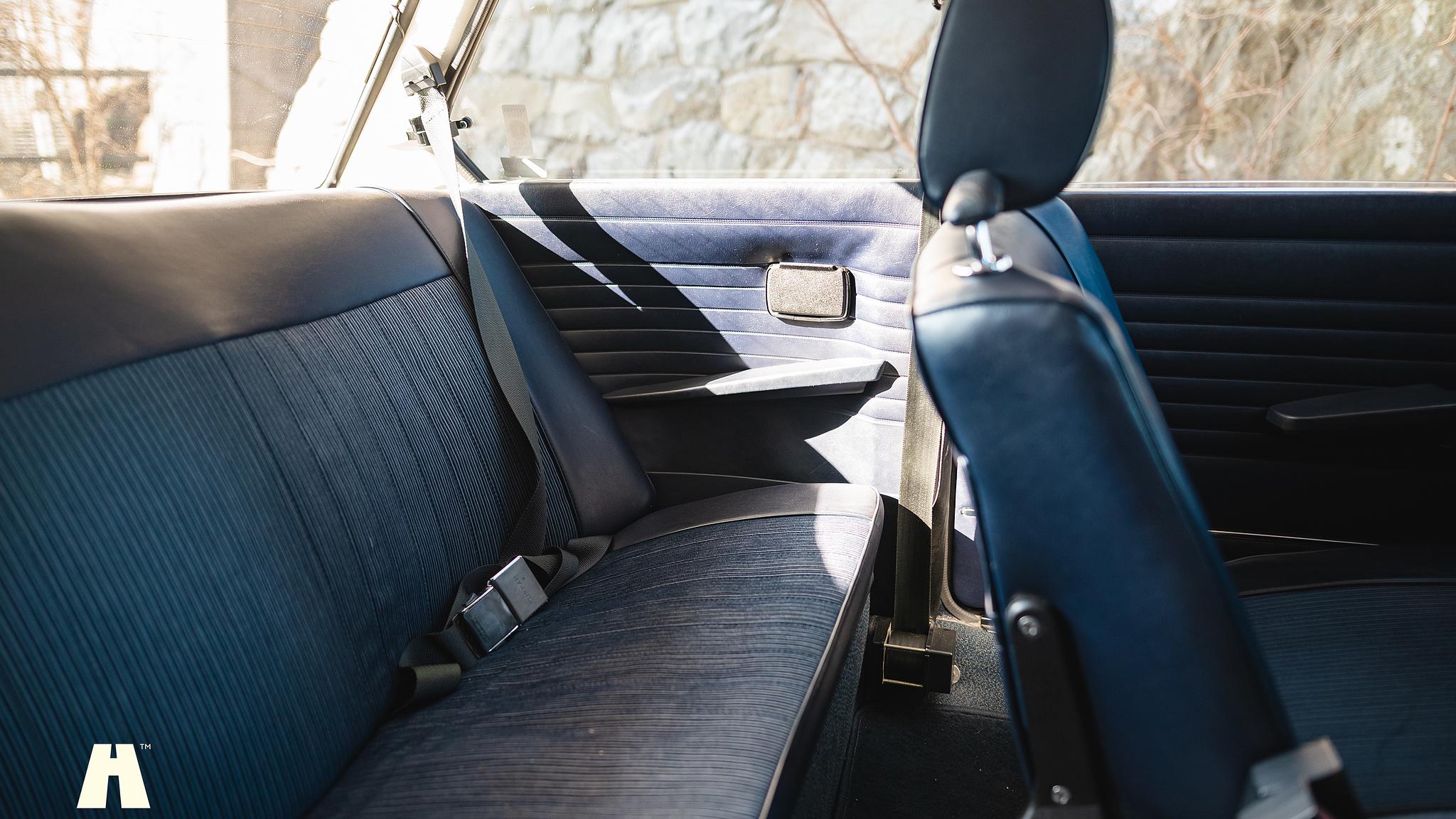 Innenraumfoto von 1974 BMW 2002