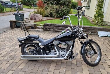 Exterior image of 2000 Harley-Davidson Softail Standard 1.4 Twin Cam 88B