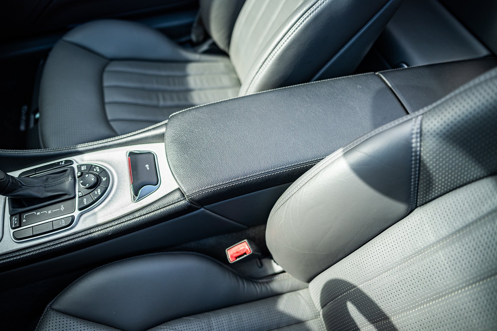 Interior image of 2002 Mercedes SL 55 AMG
