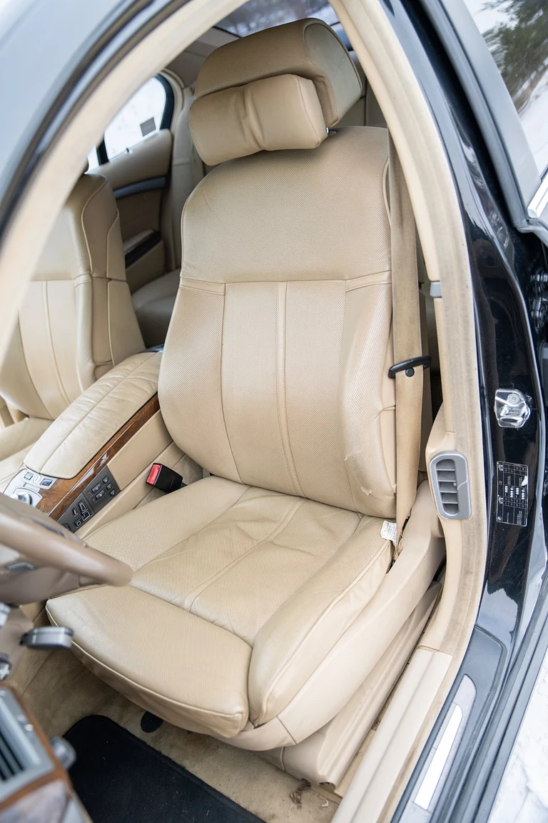 Interiörbild 2002 BMW  745 iA (4)