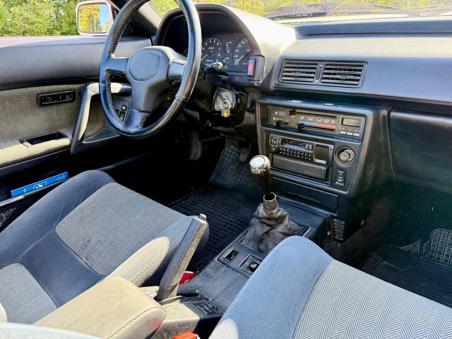 Innenraumfoto von 1988 Toyota Celica Cabriolet (28)