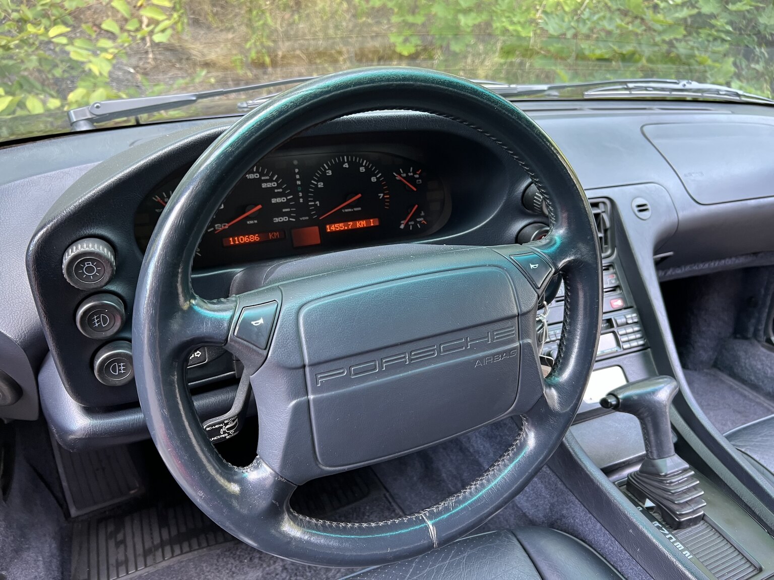 Interior image of 1993 Porsche 928 GTS