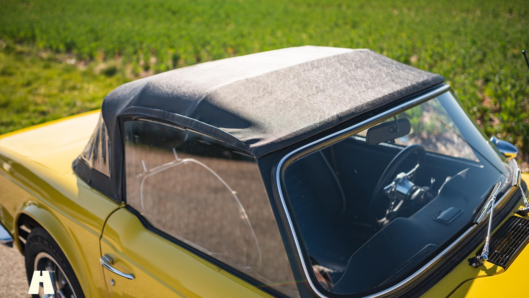 Exterior image of 1974 Triumph TR6 (120)