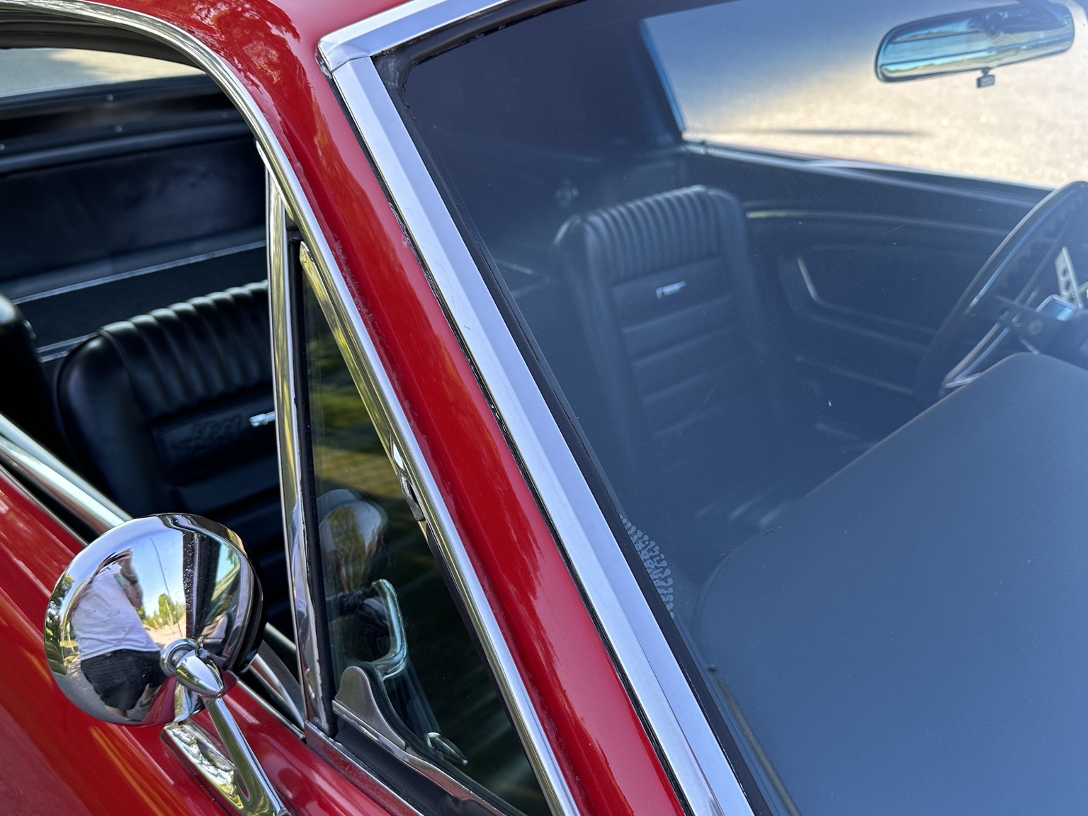 Exterior image of 1965 Ford Mustang 289 Fastback