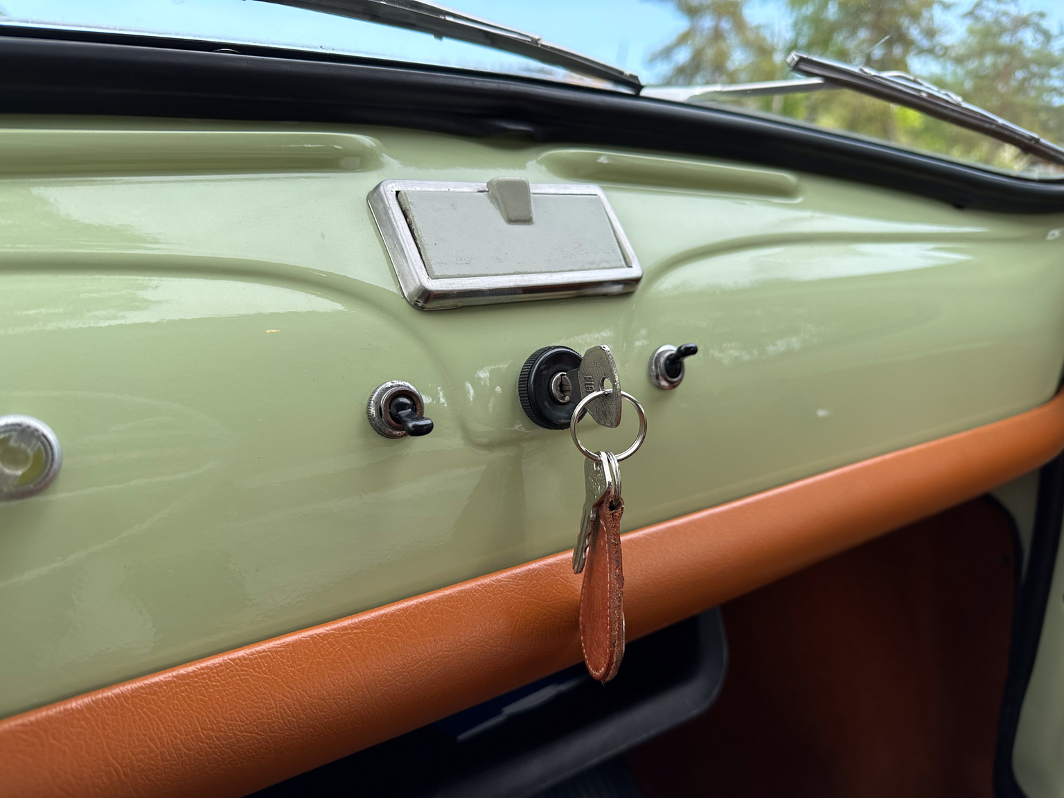 Interiörbild 1970 Fiat 500 Lusso