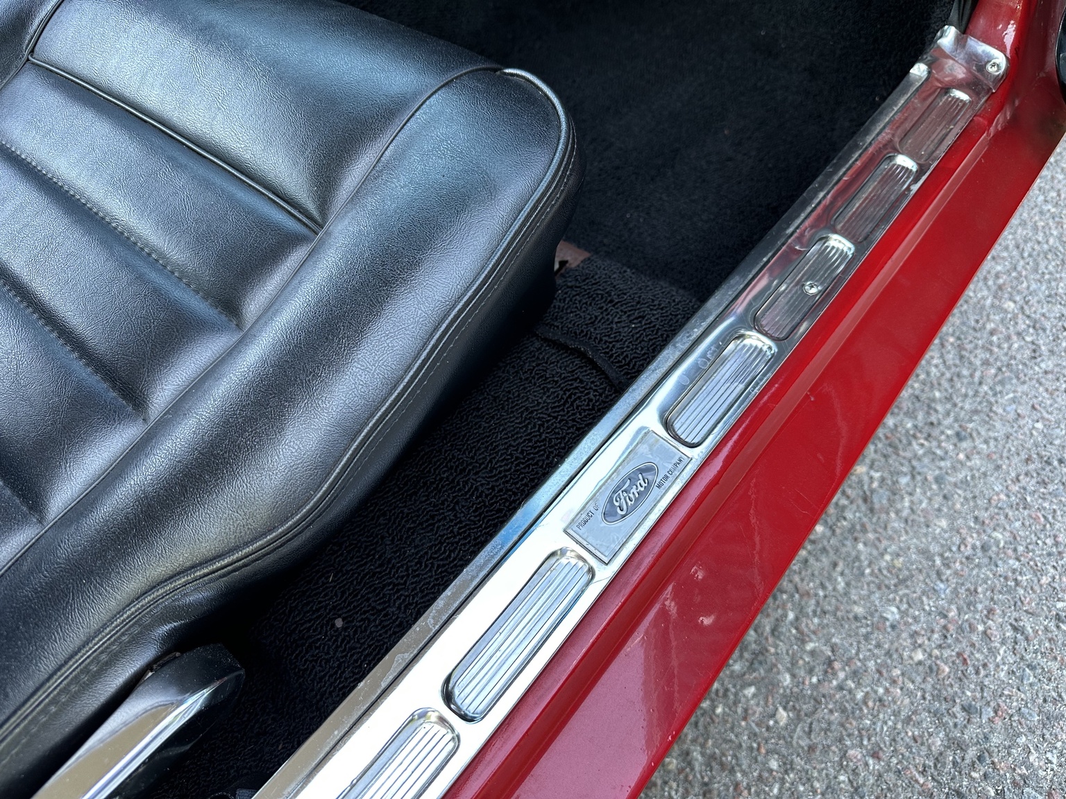 Interior image of 1965 Ford Mustang 289 Fastback