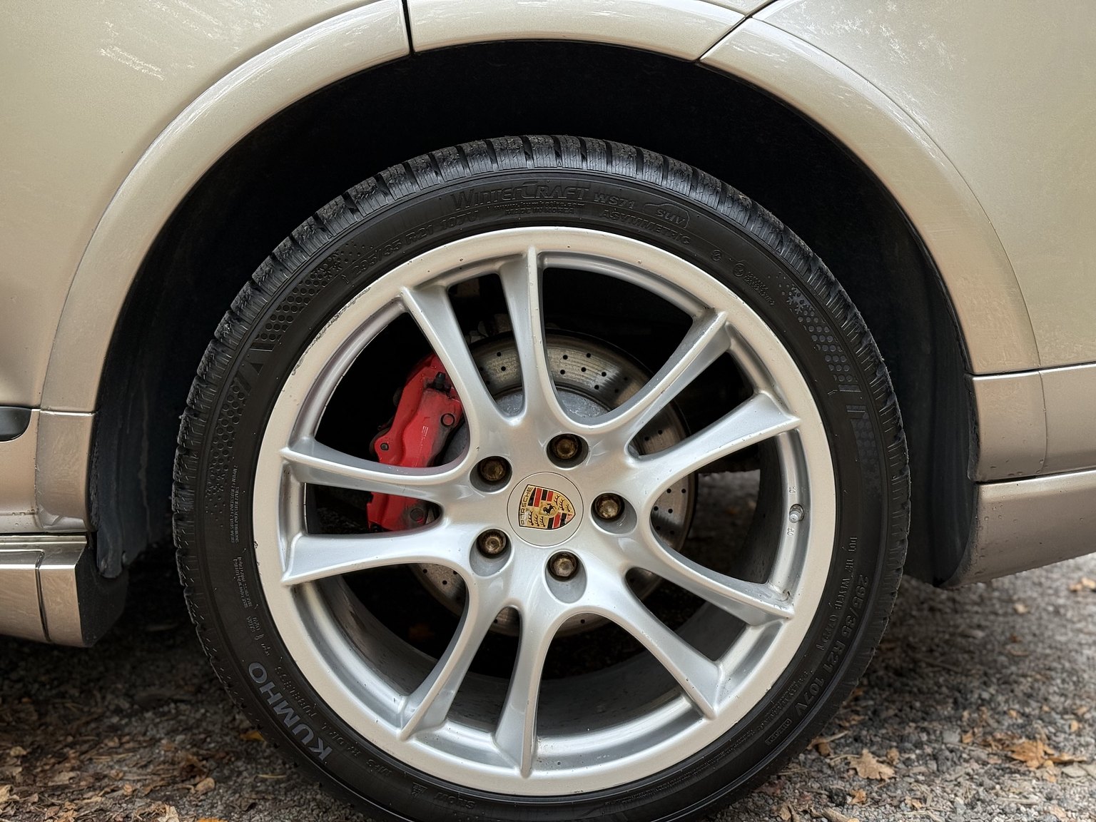 Exteriörbild på 2008 Porsche Cayenne GTS 6-växlad Manuell