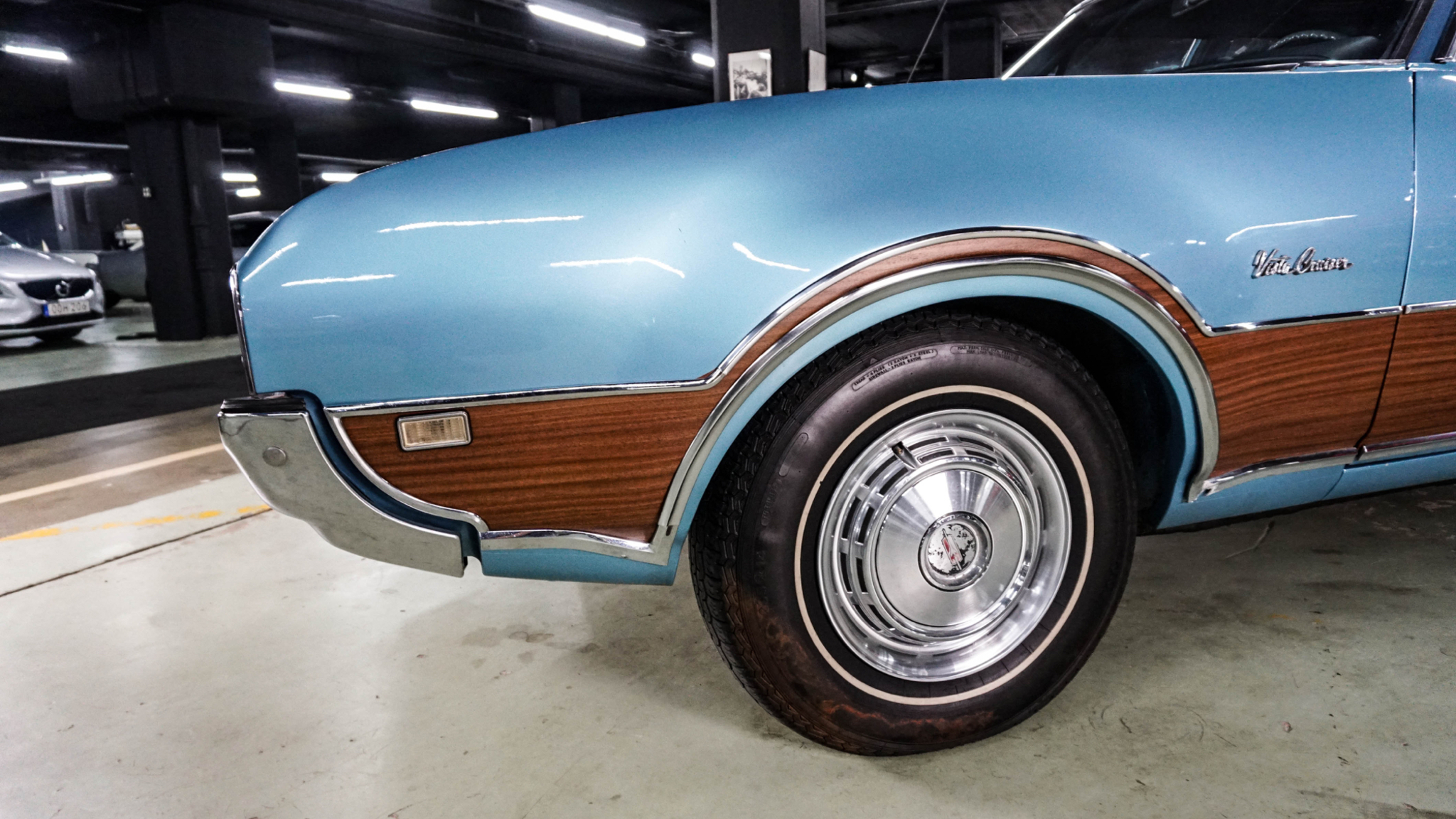 Exterior image of 1968 Oldsmobile Vista Cruiser
