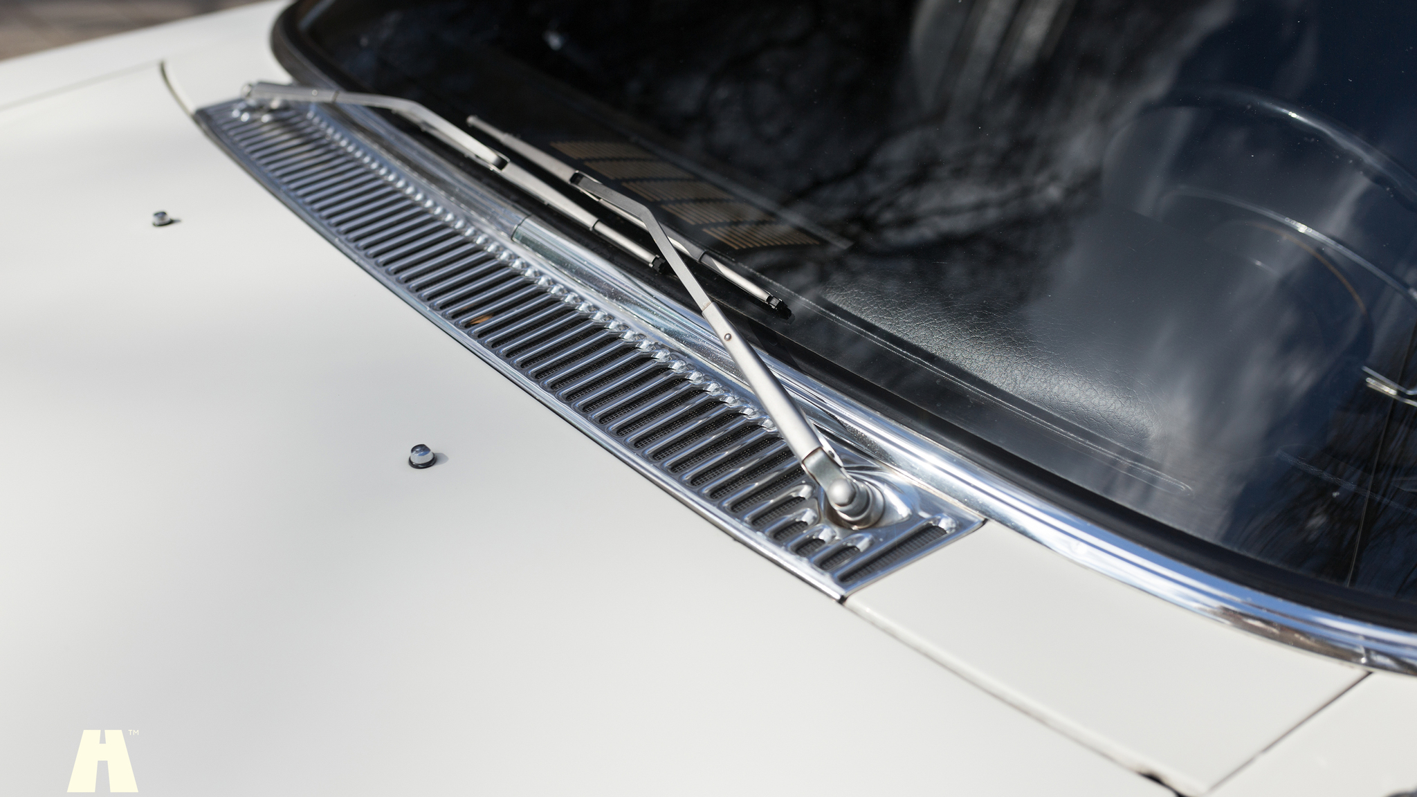 Exterior image of 1970 Mercedes 250 CE