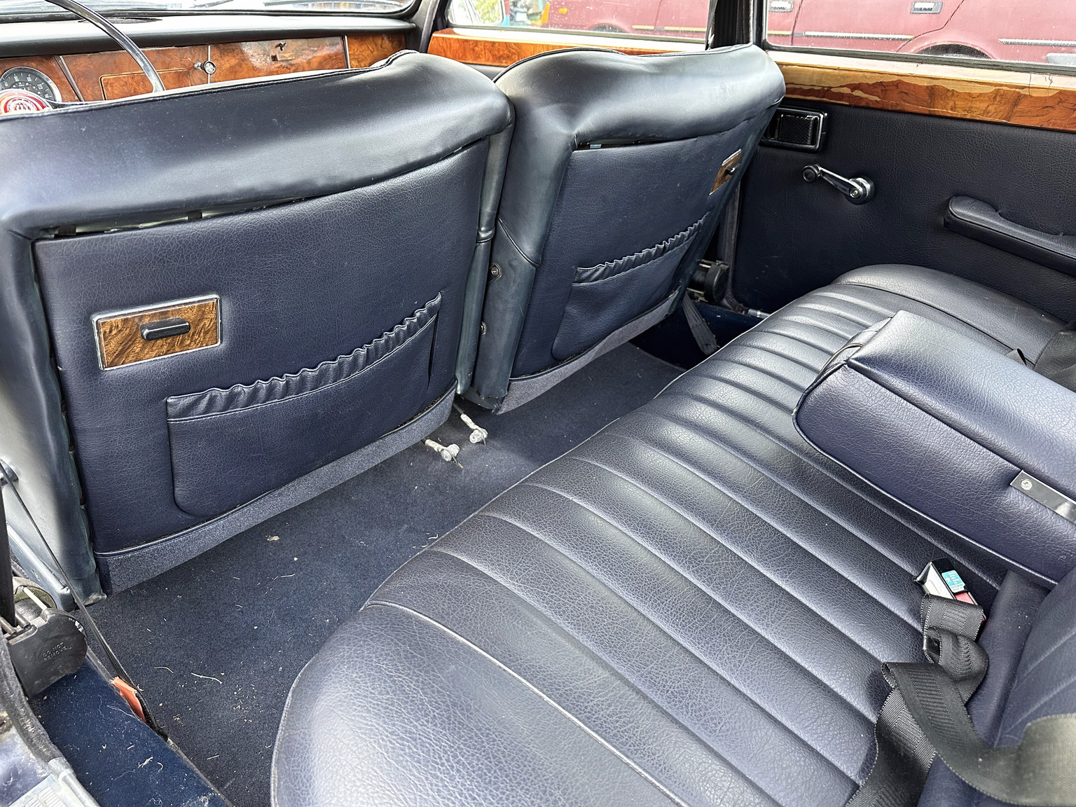 Interior image of 1968 Wolseley 18/85 1.8 (15)