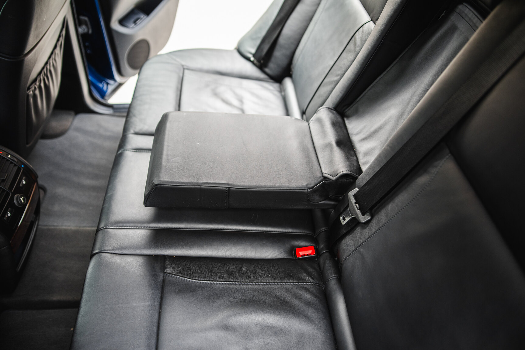 Interior image of 2005 BMW X5 4.8iS E53 LCI