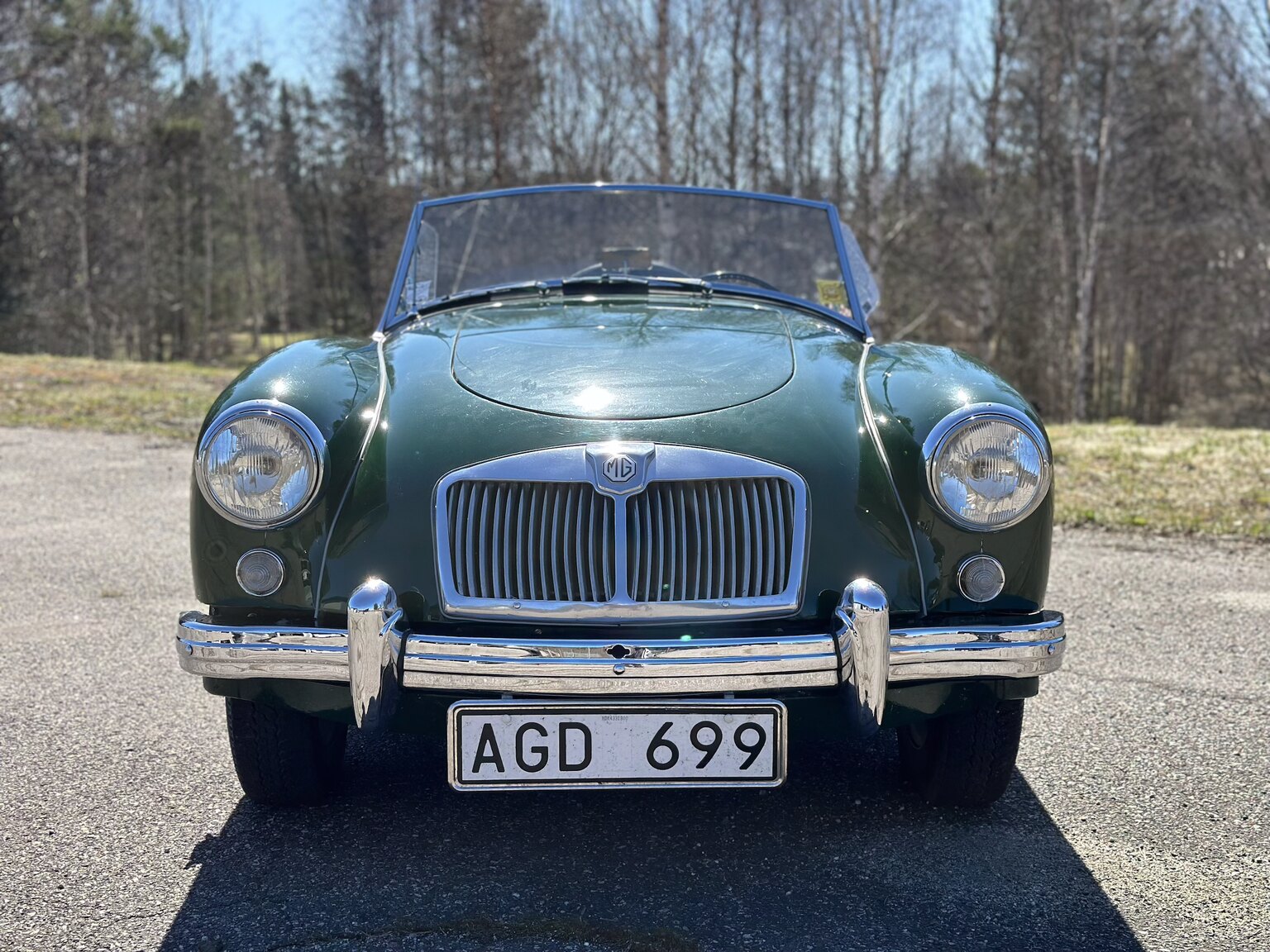 Exterior image of 1957 MGA Roadster (7)
