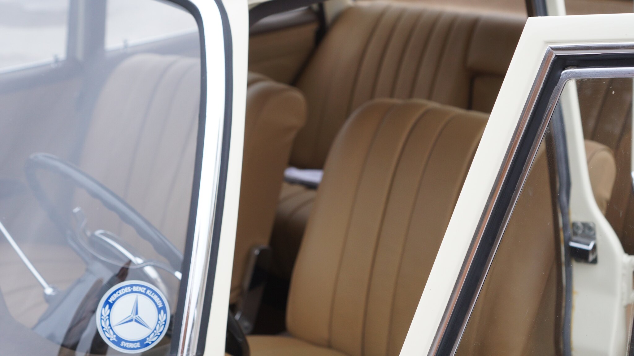 Innenraumfoto von 1966 Mercedes-Benz 230 S