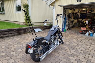 Exterior image of 2000 Harley-Davidson Softail Standard 1.4 Twin Cam 88B