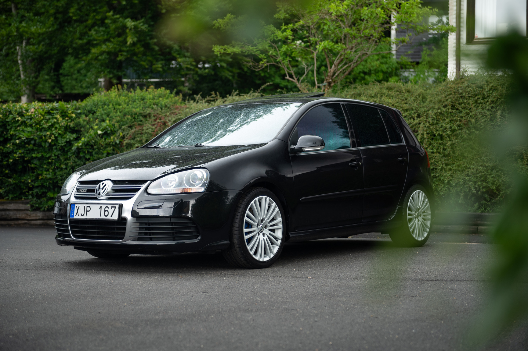 Exteriörbild på 2006 Volkswagen Golf R32 (13)