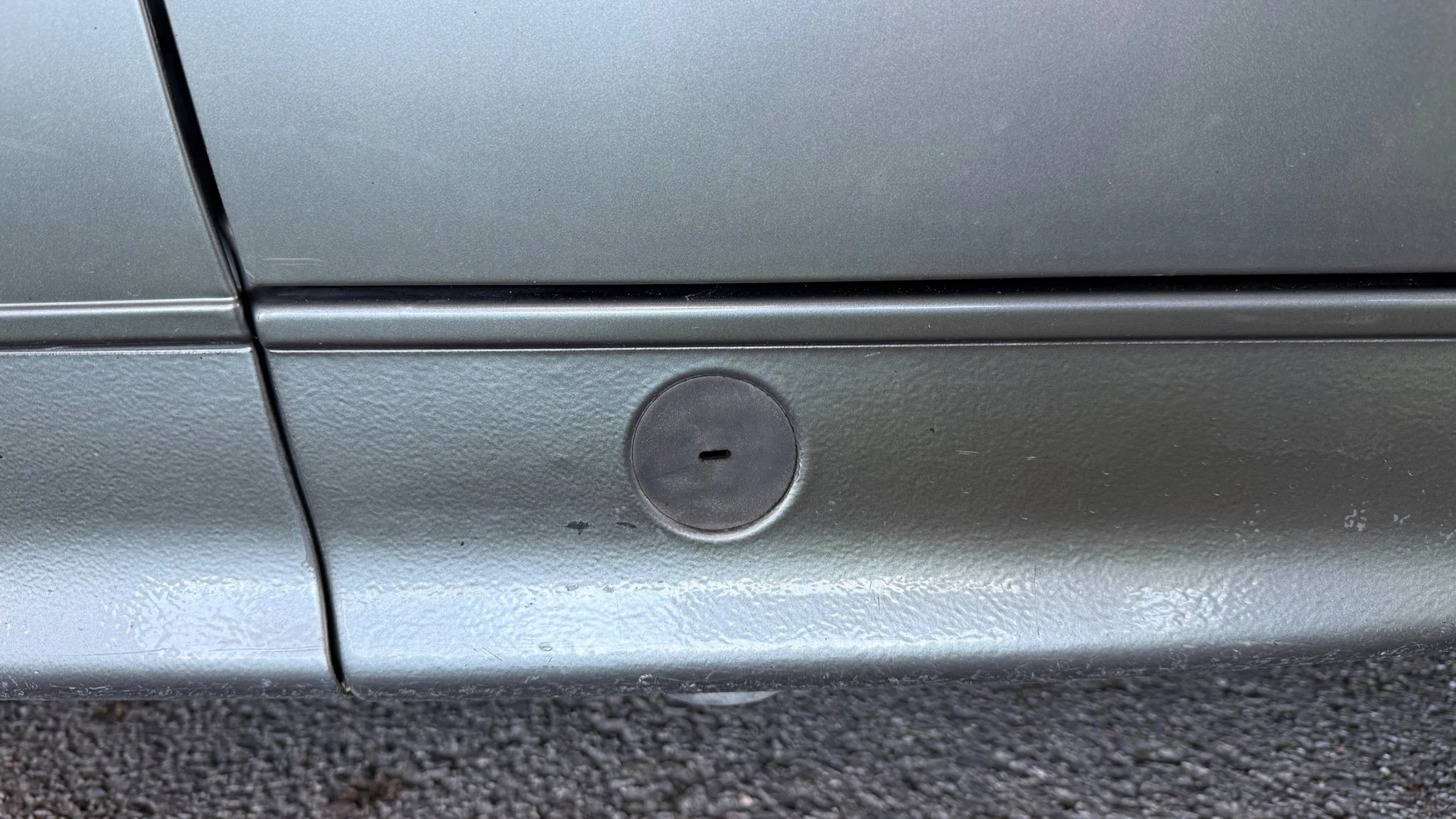 Exterior image of 1994 BMW 318i - NO RESERVE (25)
